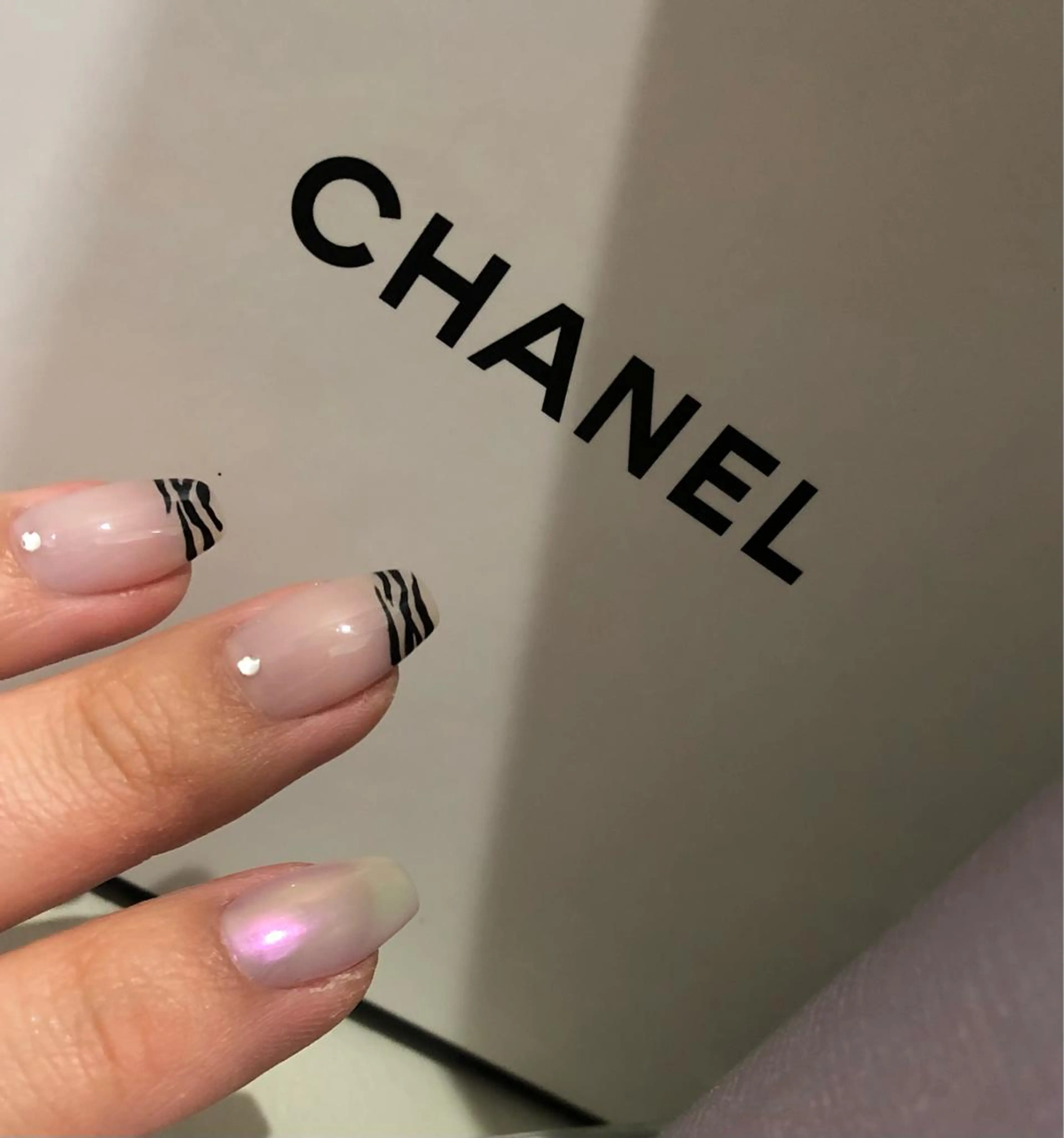 ネイル パラあり！フィルイン 美フォルムのネイルデザイン