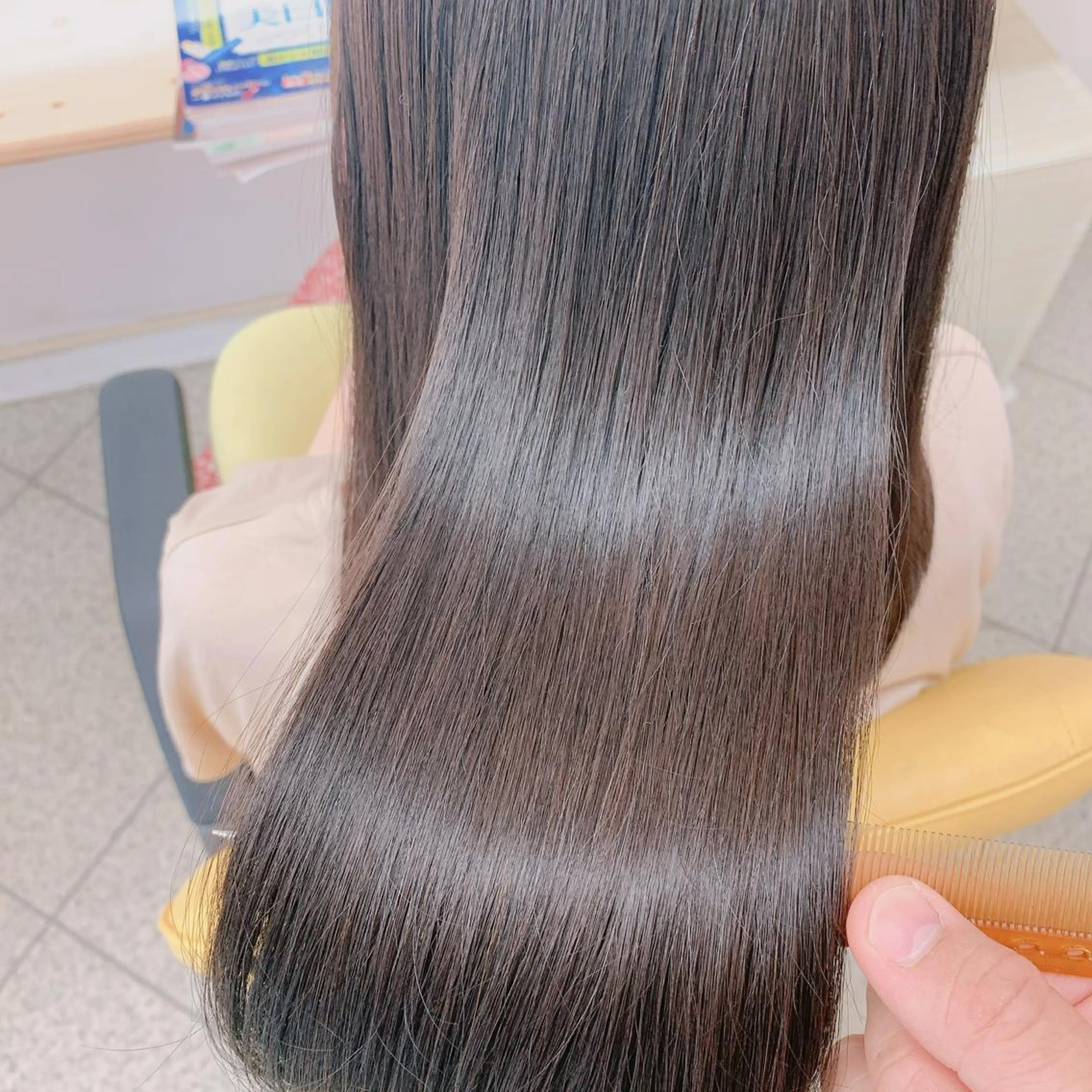 ロング 凪の 旅先のヘアスタイル