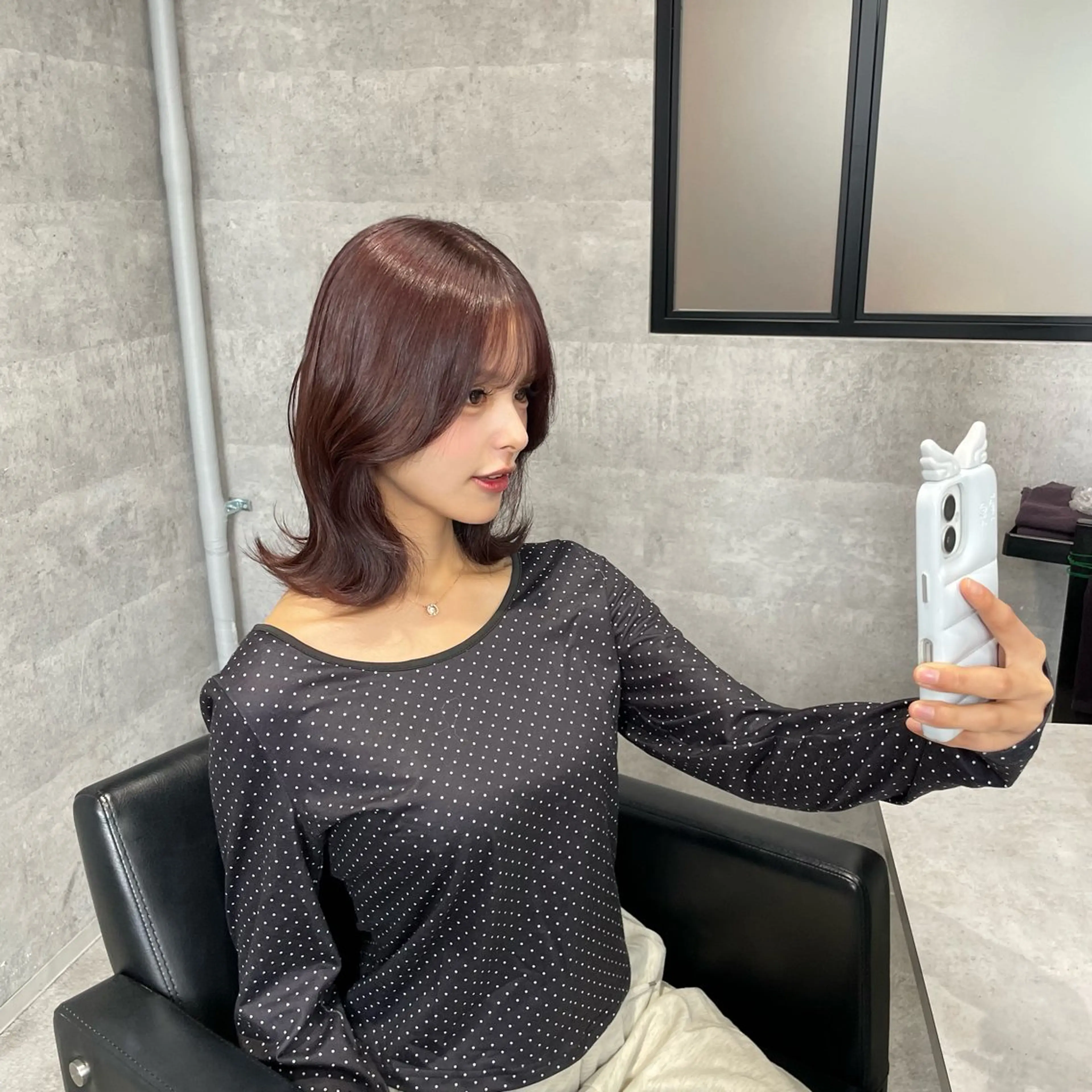 ミディアム 出口 千乃のヘアスタイル