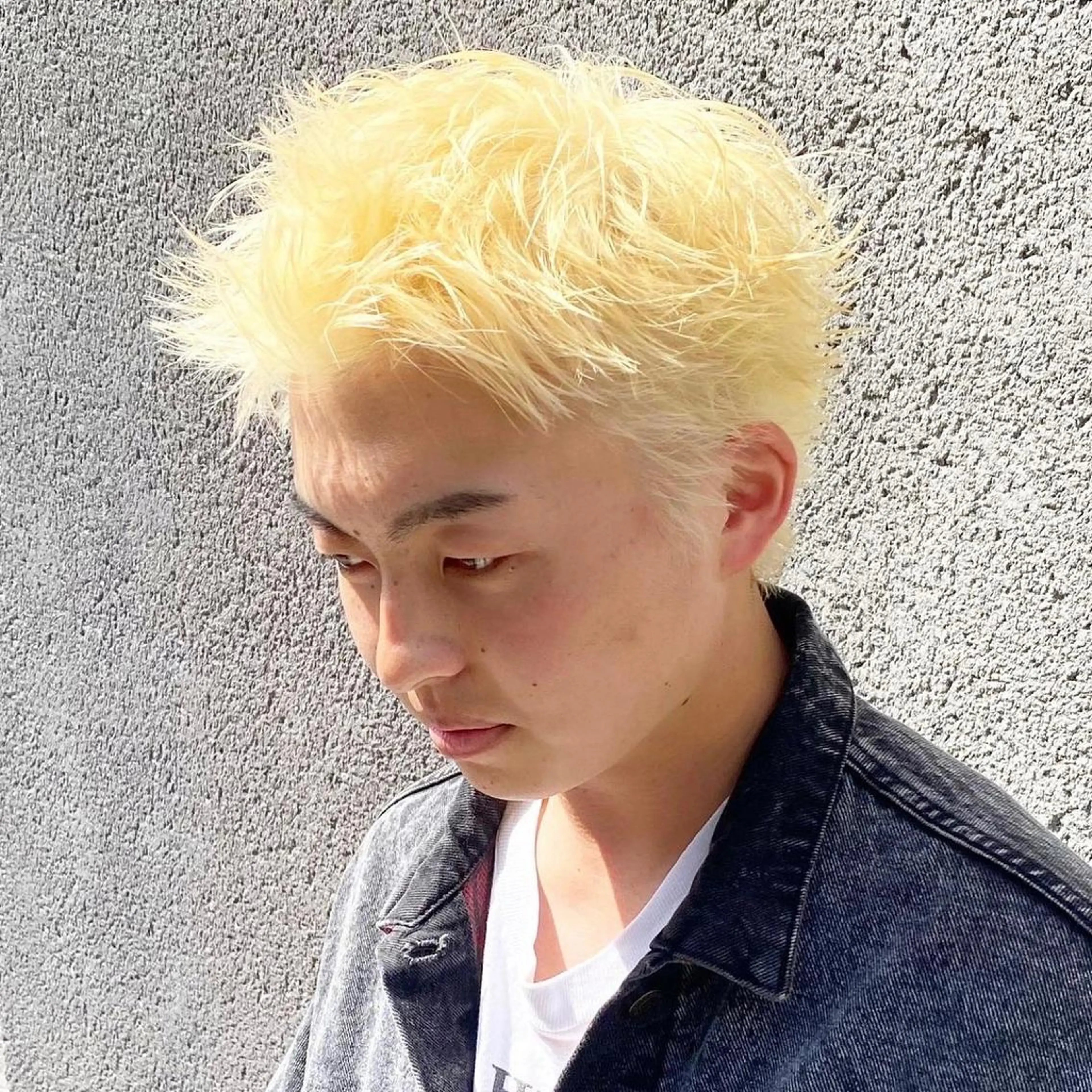 ショート カラー パーマ ヘアアレンジ メンズ キッズ ネイル マツエク・マツパ アイブロウ センターパート メンズハイライト マッシュ メンズパーマ スパイキーショート ✂️メンズカット ひろき✂️のヘアスタイル