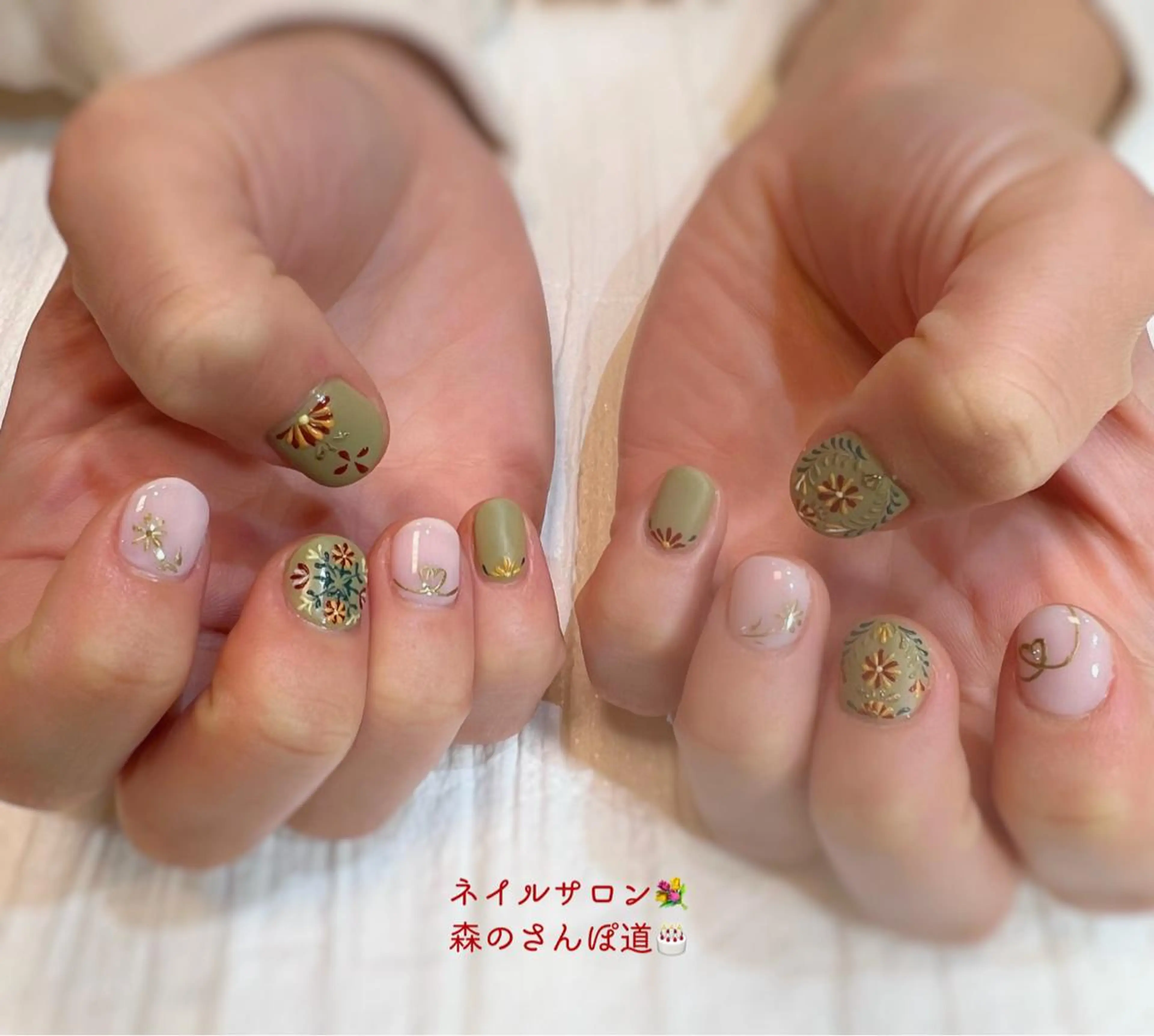 ネイル ハンドネイル ショートネイル 森のさんぽ道のネイルデザイン