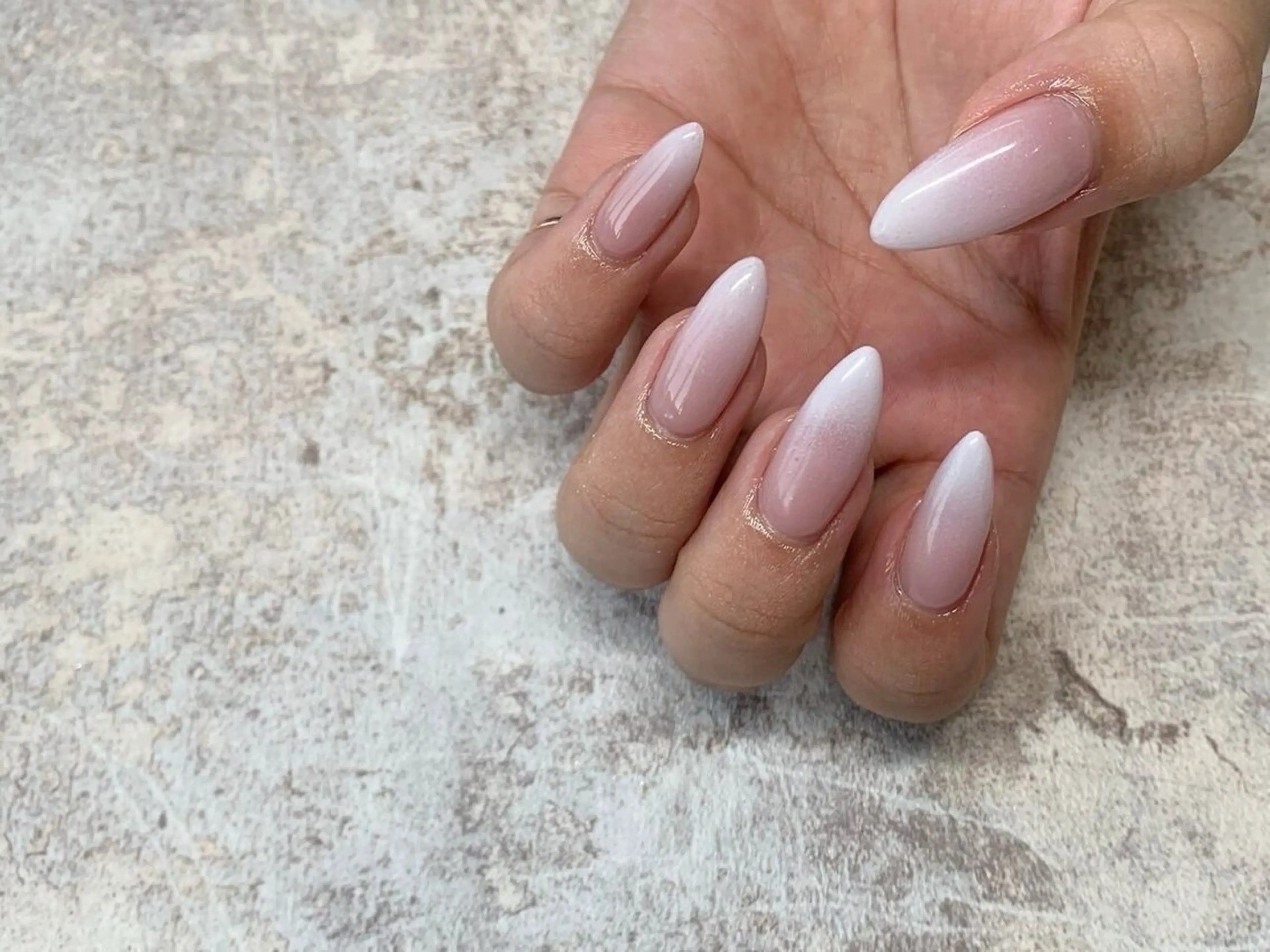 ハンド💅🏻ベイビーブーマー🩷🐰オフ込みOK💡の写真