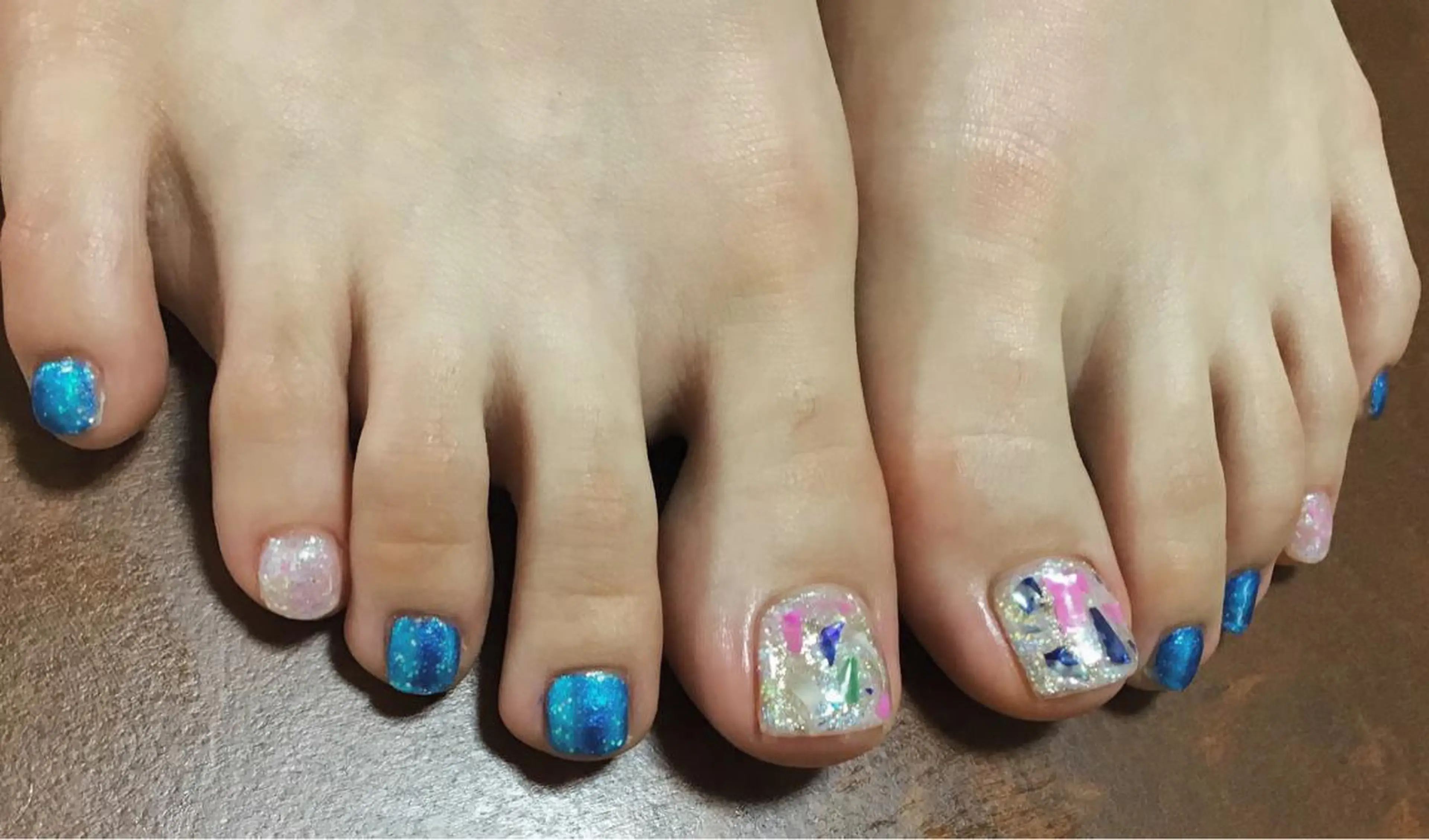 ネイル ミラーネイル フットネイル gui amichanのネイルデザイン