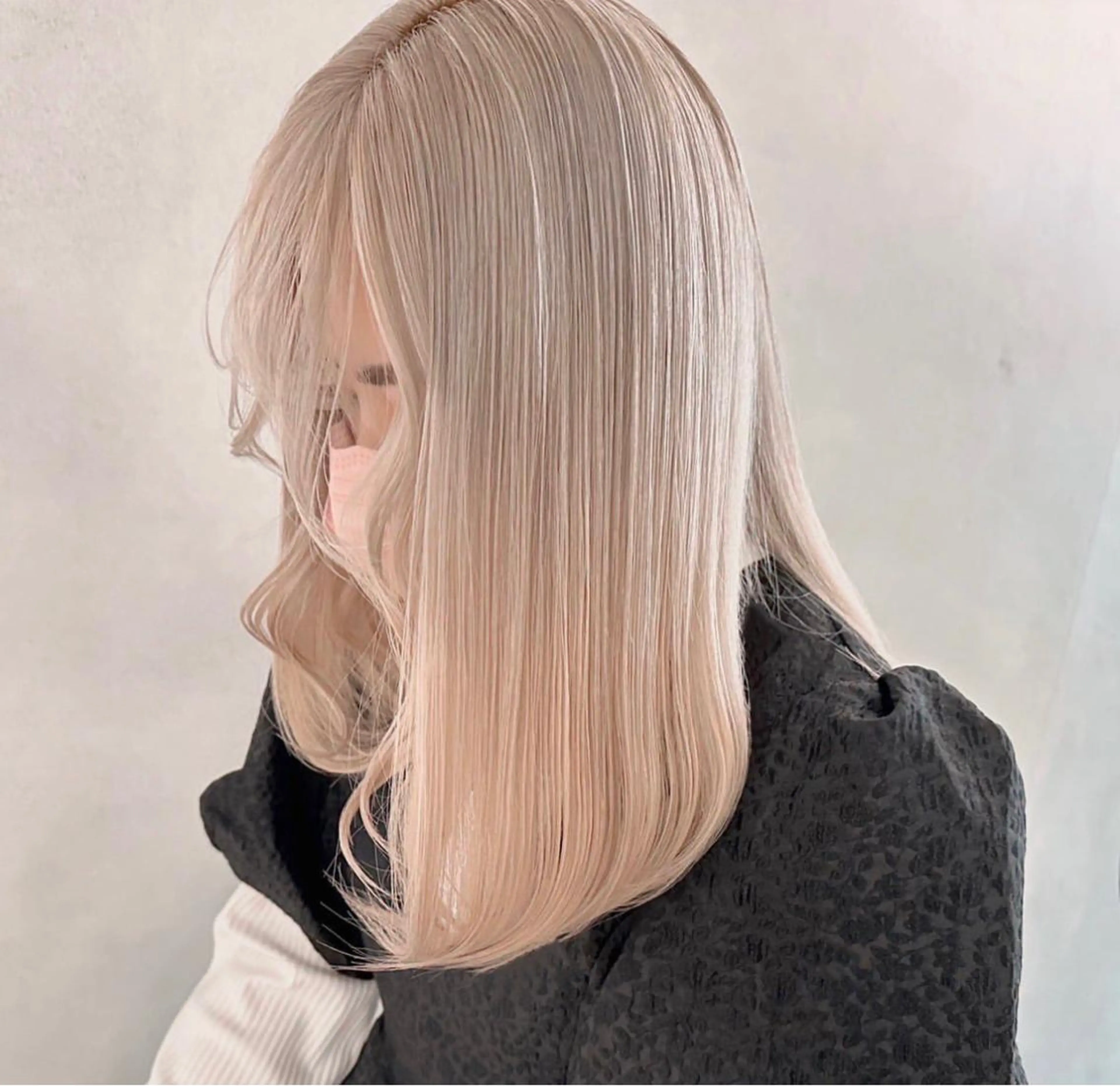 セミロング カラー ブリーチ 店長 こうすけのヘアスタイル