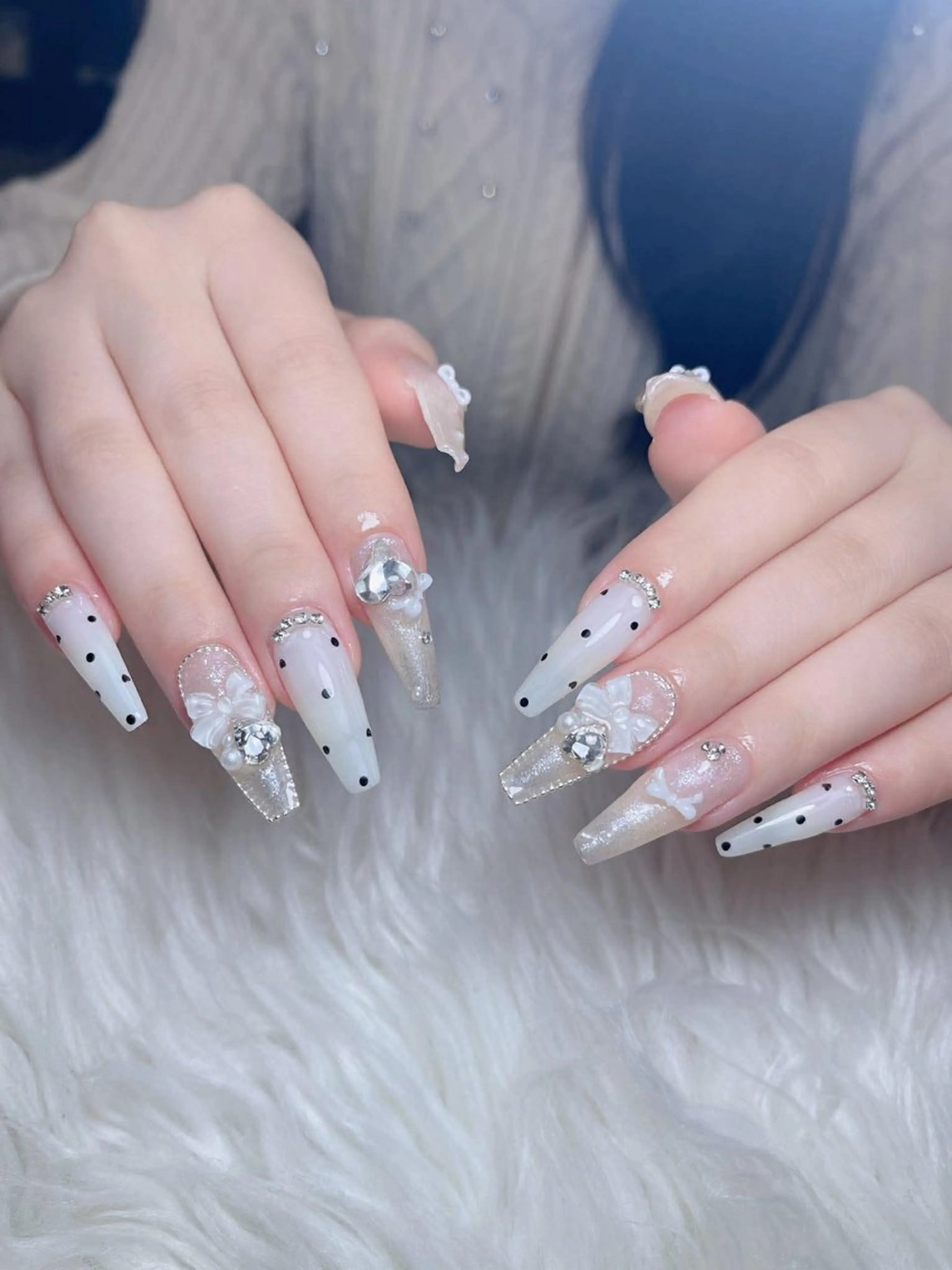 ネイル オーロラネイル チークネイル 長さ出し フレンチネイル 韓国ネイル ハンドネイル Lumi Shinokuboのネイルデザイン