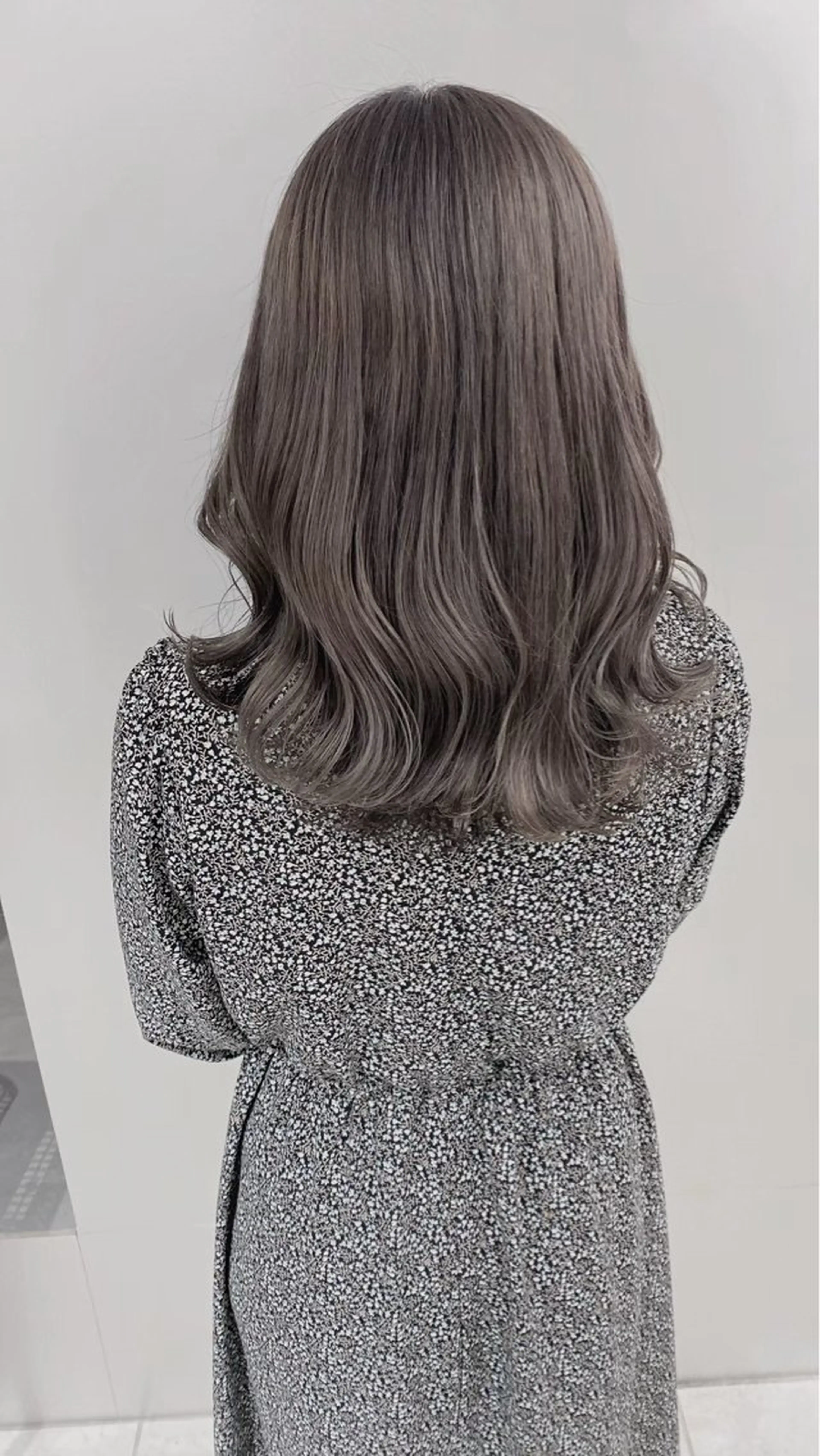 セミロング カラー ヘアカラー トリートメント 透明感/グレージュ/ ベージュ/るな🪽のヘアスタイル