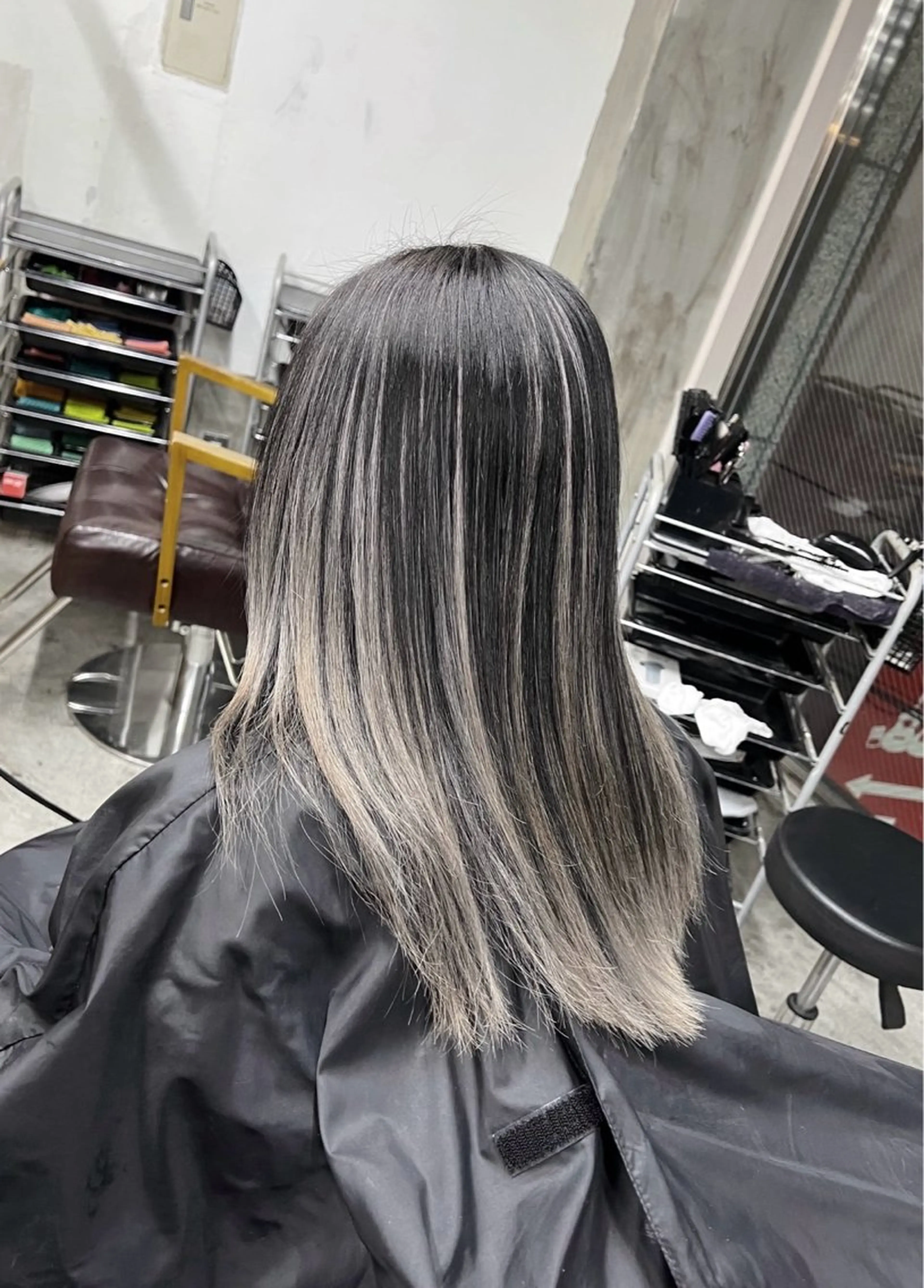 セミロング カラー バレイヤージュ グレージュ レイヤーカット ヘアカラー トリートメント 指名数No.1 /NAOYAのヘアスタイル