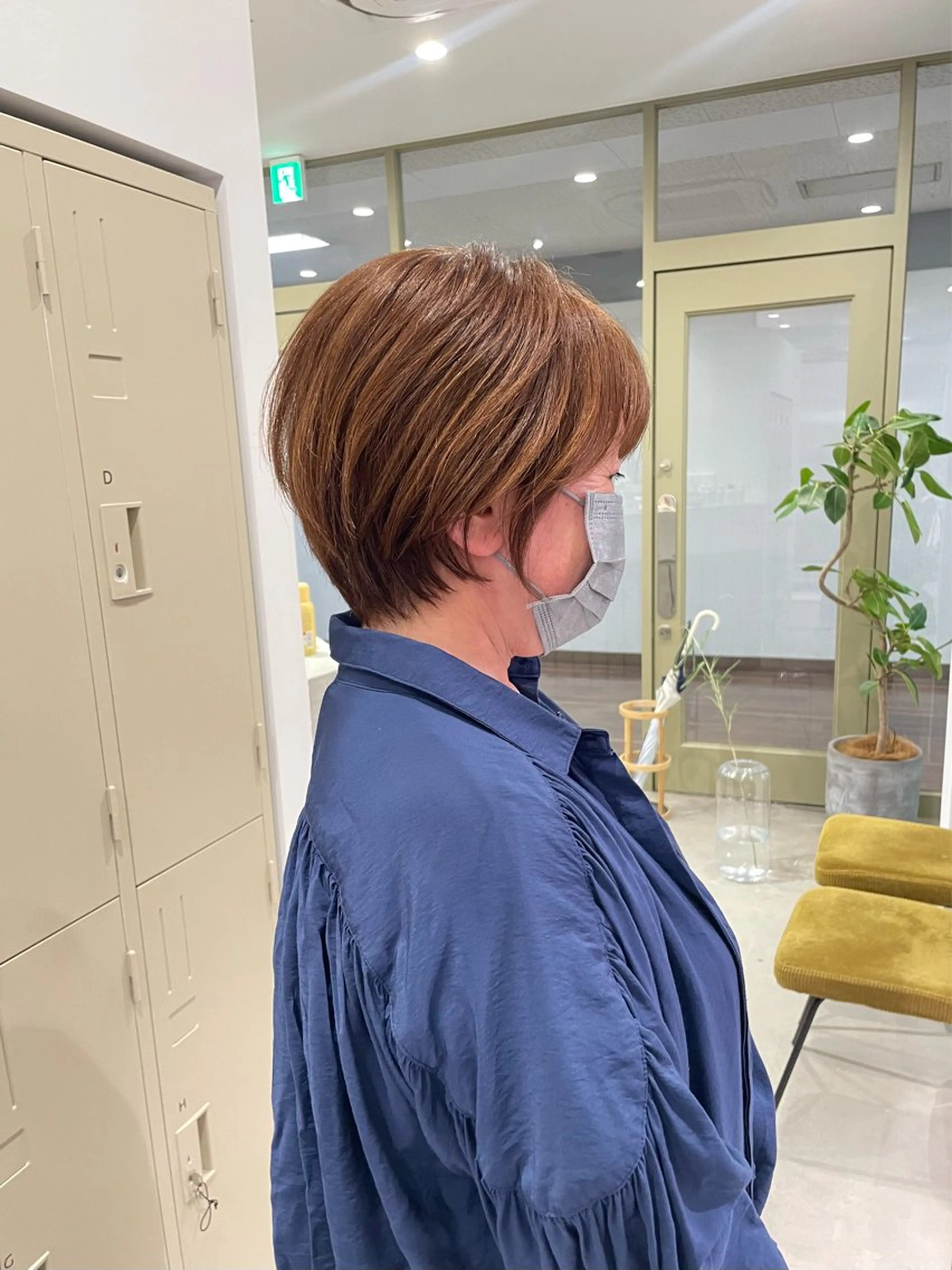 ショート カットパーマモデル 山中 遥のヘアスタイル