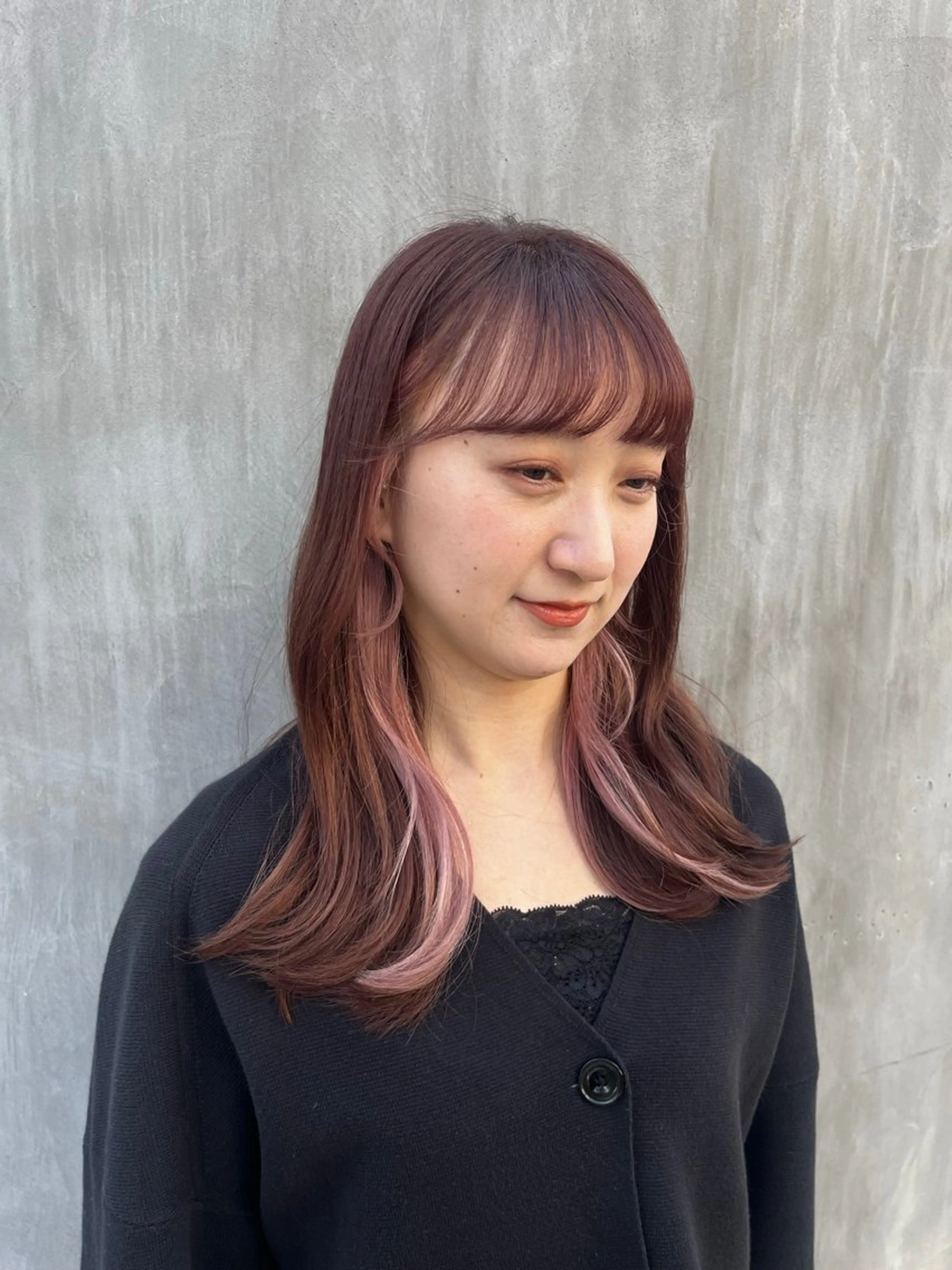 カラー インナーカラー 小山 奈津のヘアスタイル