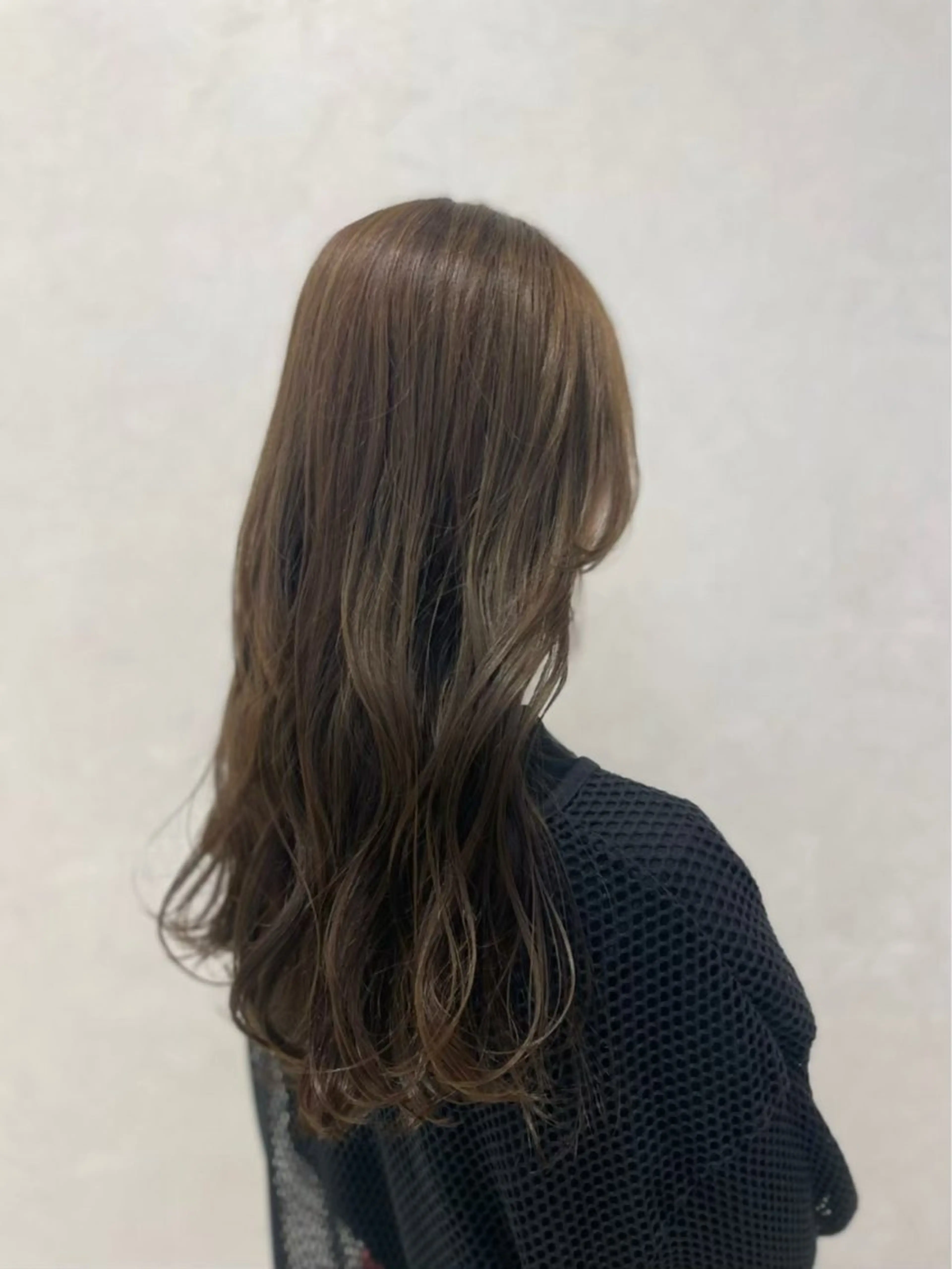 ロング 小池 吏乃のヘアスタイル