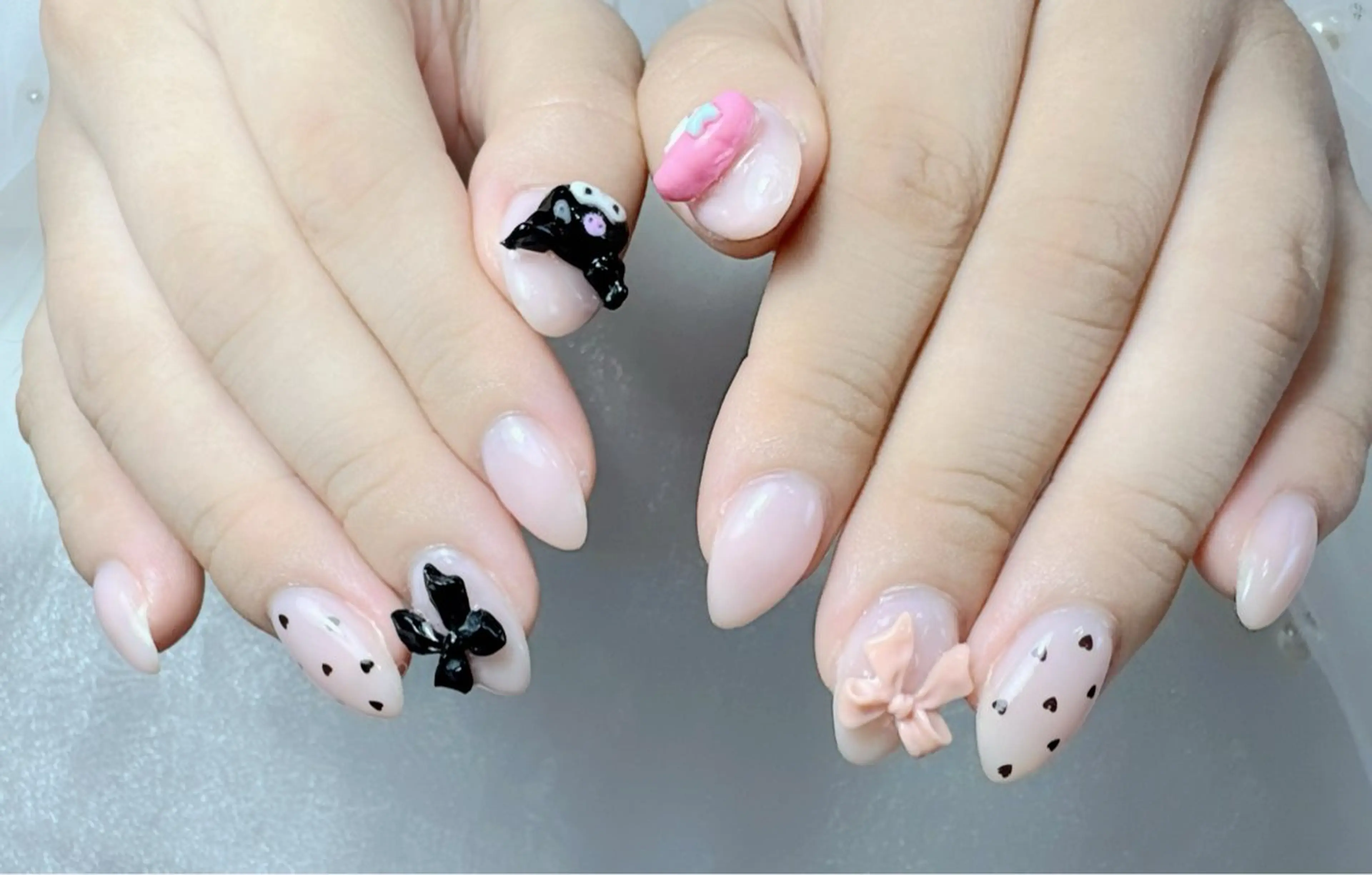 ネイル フットネイル キラキラネイル リボン シンプルネイル 夏ネイル Kirakira Nail salonのネイルデザイン