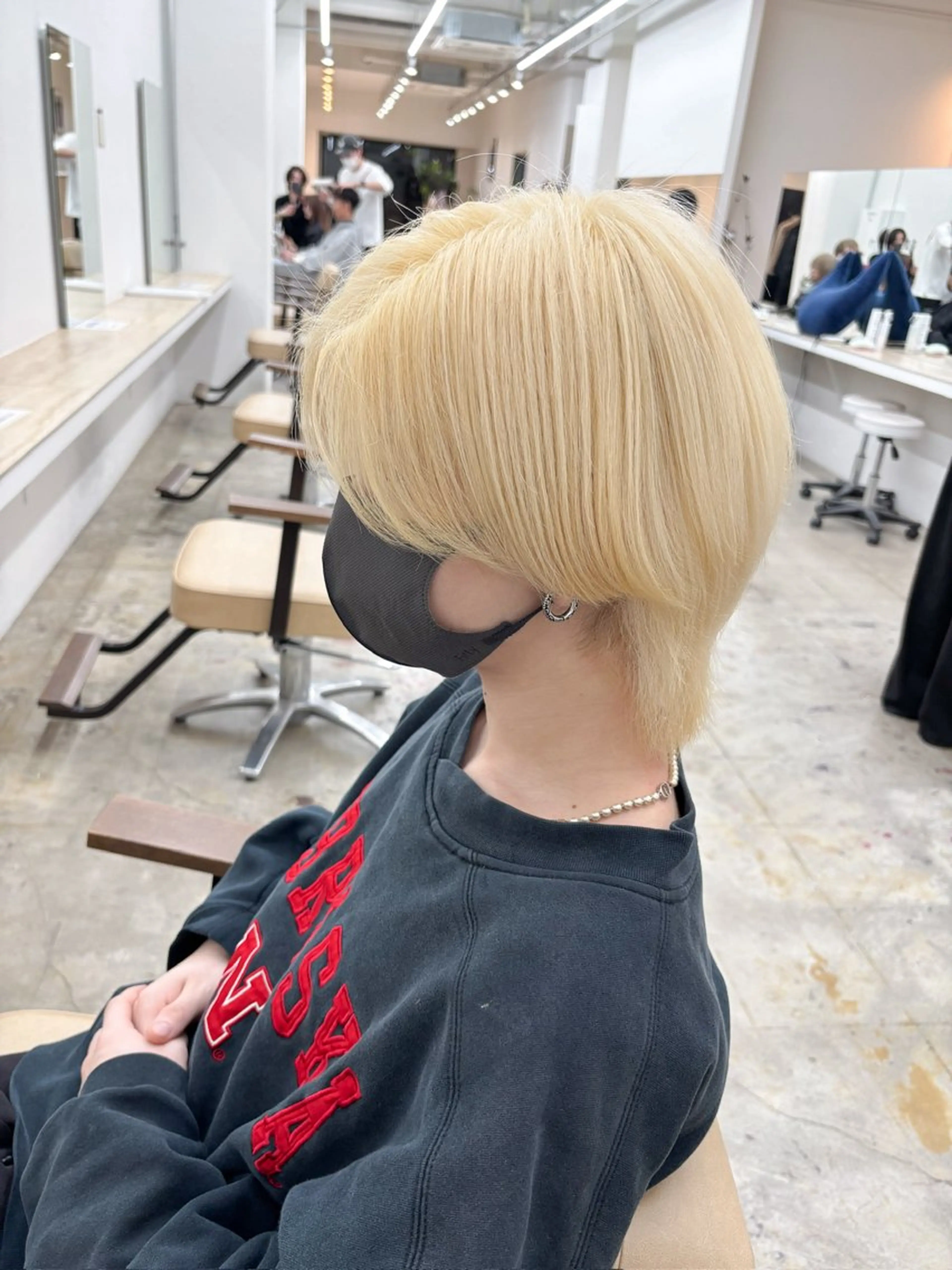 ミディアム カラー メンズ メンズブリーチ メンズハイトーン ブリーチ 抜きっぱなしブロンド ブロンド ヘアカラー トリートメント ハイトーン/レイヤー /ケアブリーチ石川治のヘアスタイル