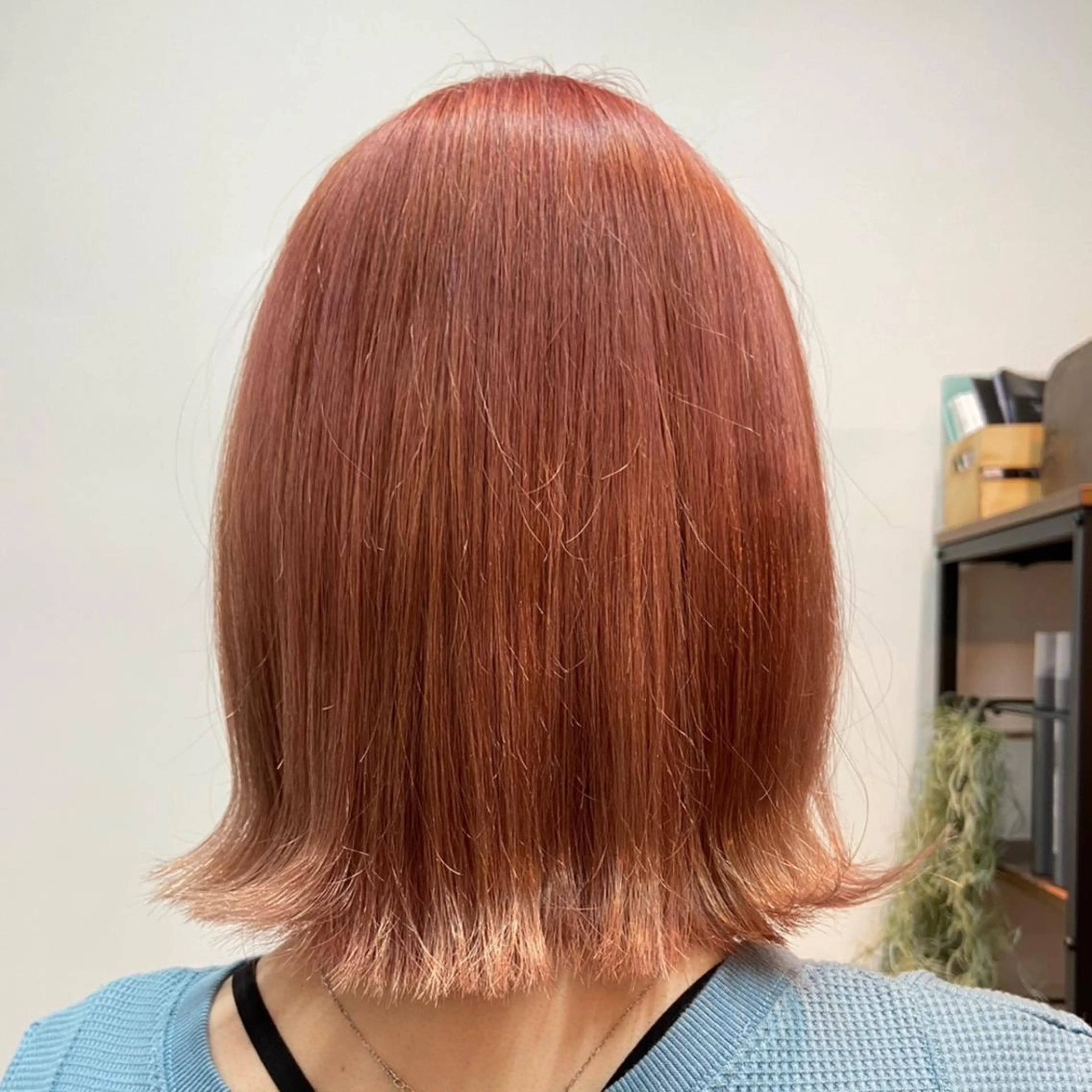 ミディアム カラー ピンクカラー 外ハネヘア 安岡美咲✂︎ 艶カラー/髪質改善のヘアスタイル