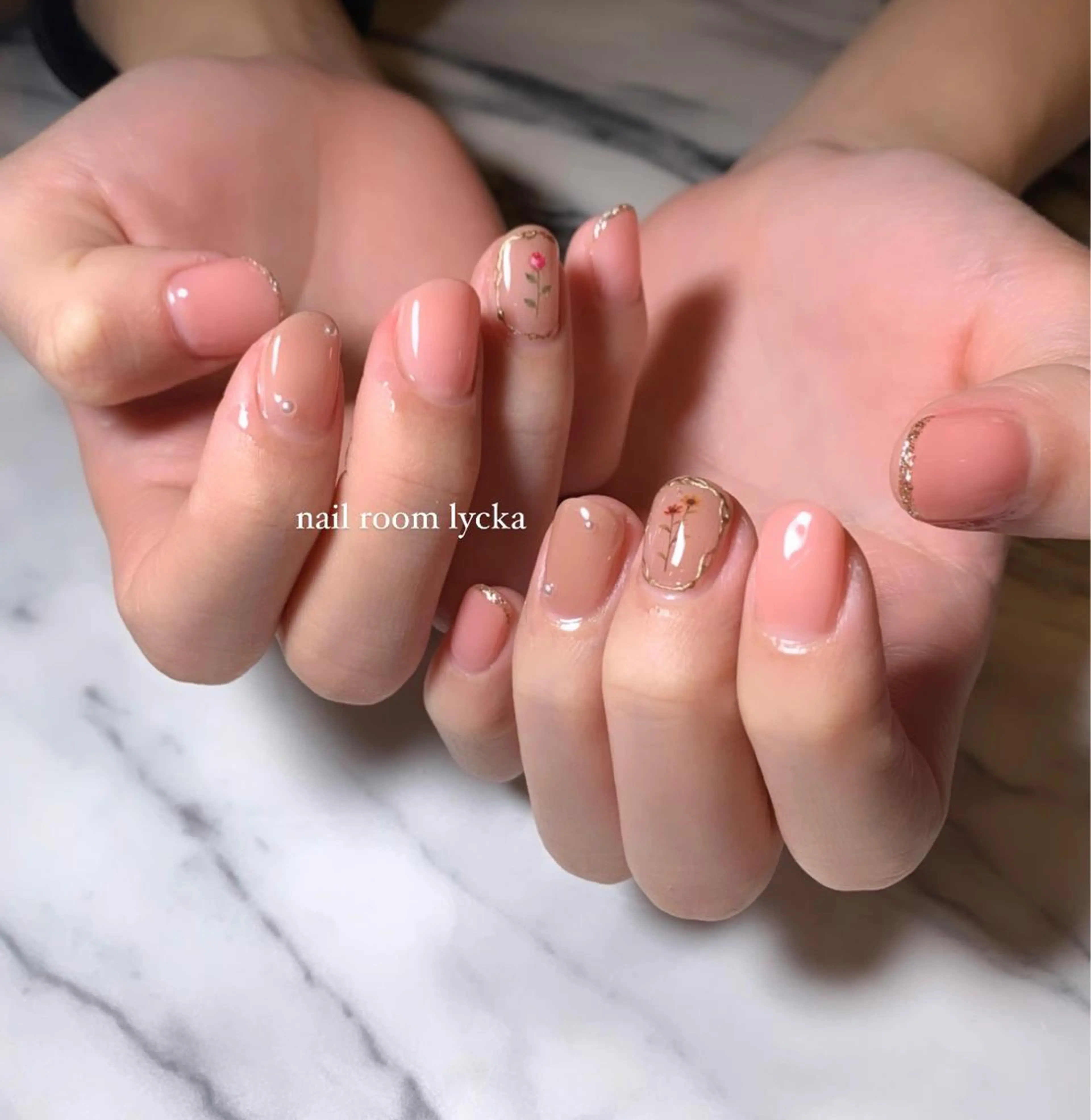 ネイル ﾈｲﾙﾙｰﾑﾘｯｶ 𝐦𝐚𝐲𝐮のネイルデザイン