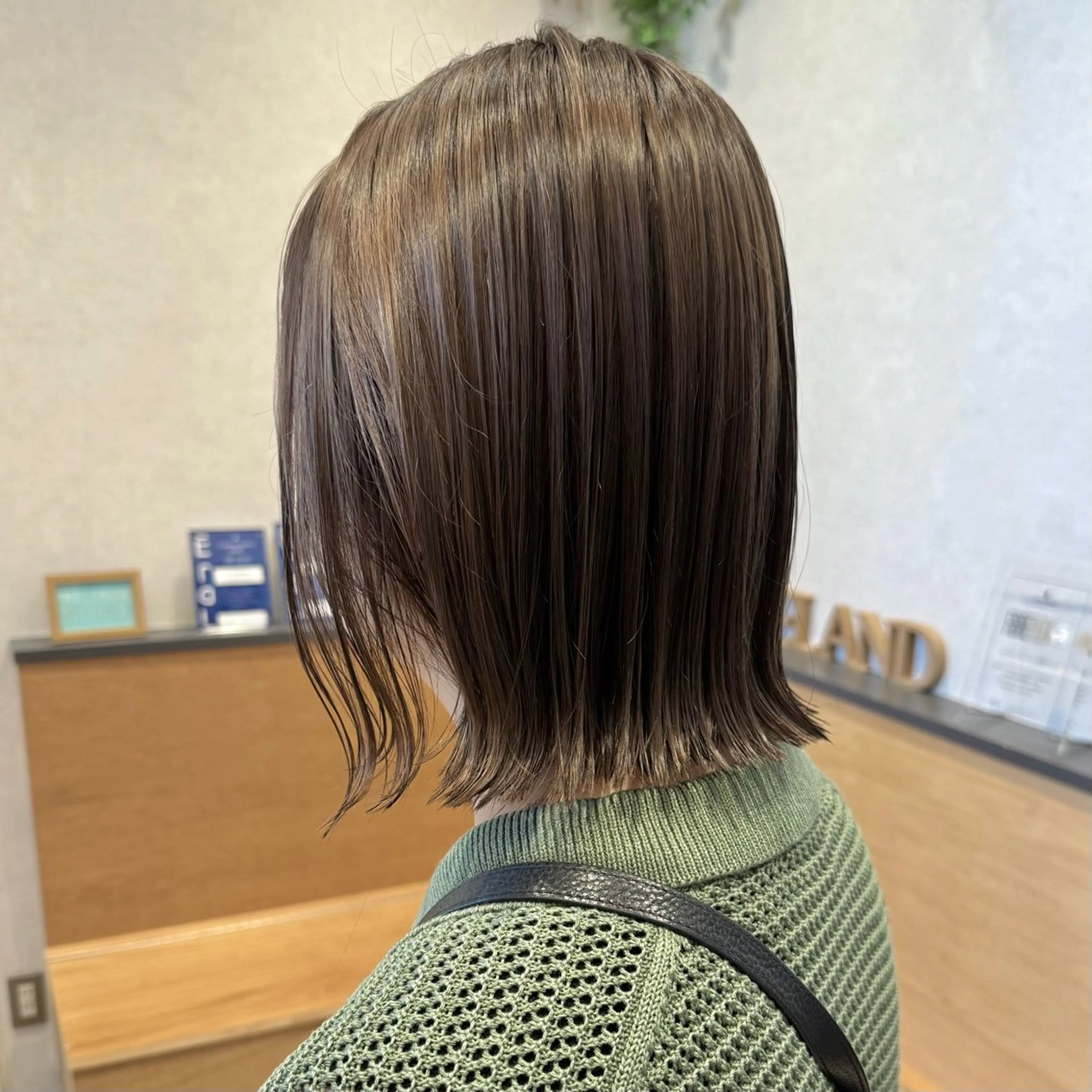 ショート カラー ヘアカラー 砂川朱音⌇鶴見区横堤 ⌇抜け感ヘア⌇韓国風のヘアスタイル