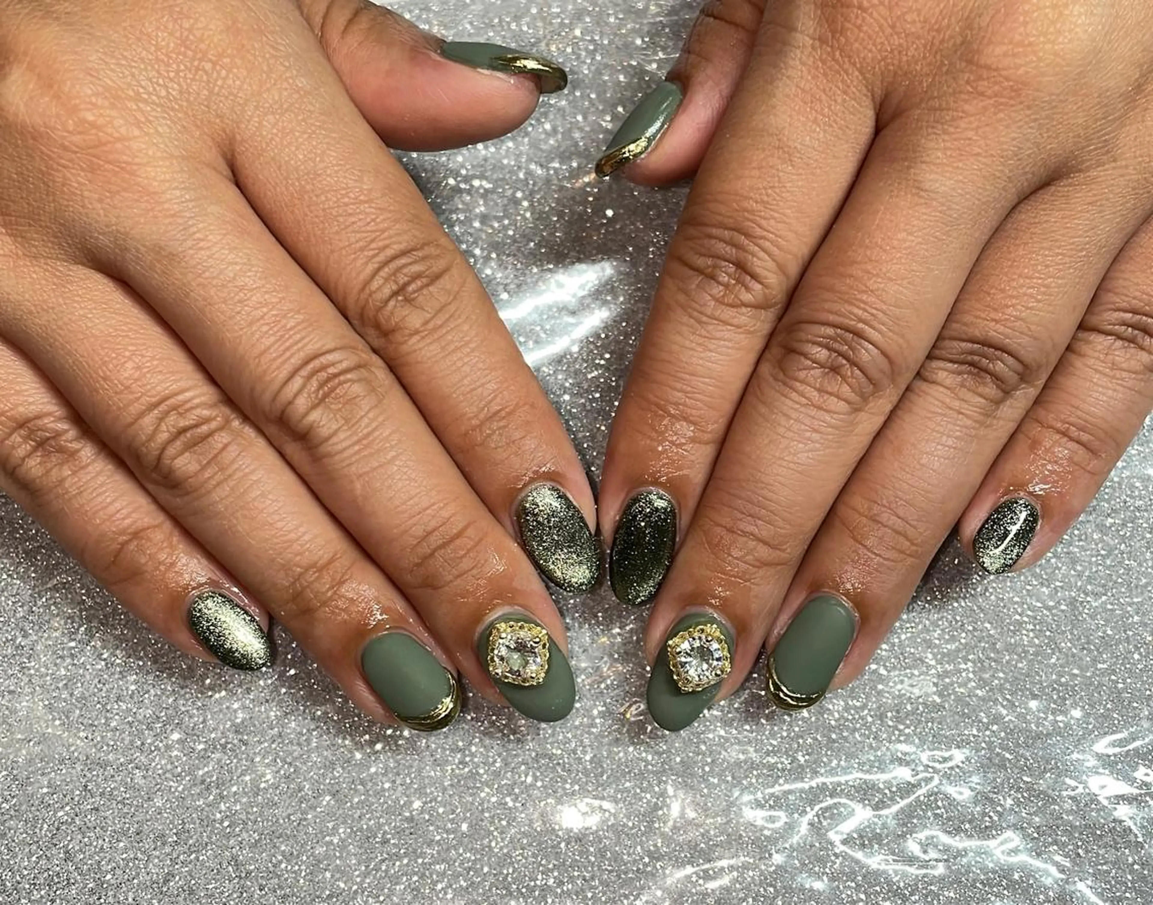 ネイル ハンドネイル VIERU 🌈🎀💖のネイルデザイン