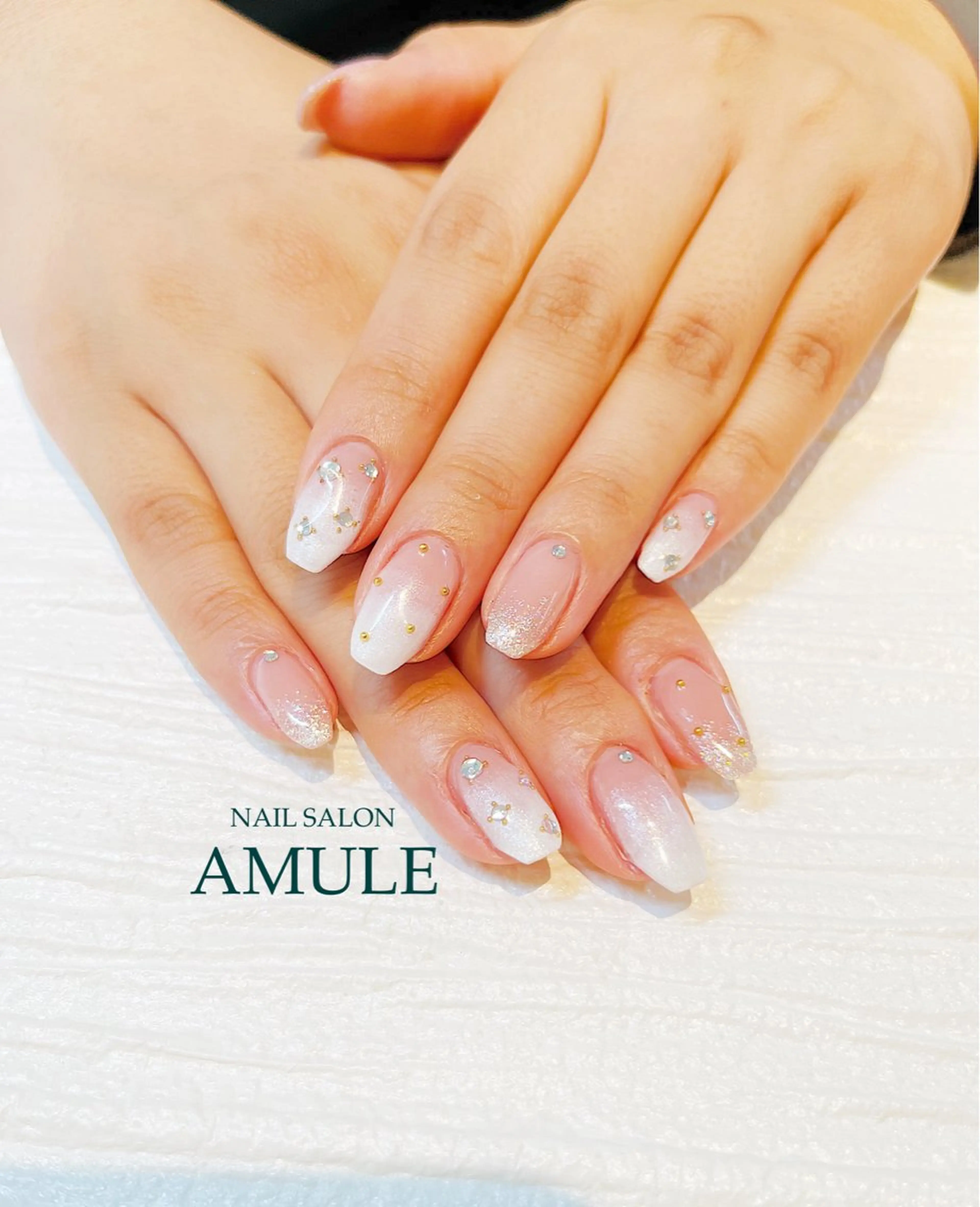 ネイル アートネイル ジェルネイル グラデーション ラメ(グリッター) ラメグラデーション ハンドネイル NAILSALON AMULEのネイルデザイン