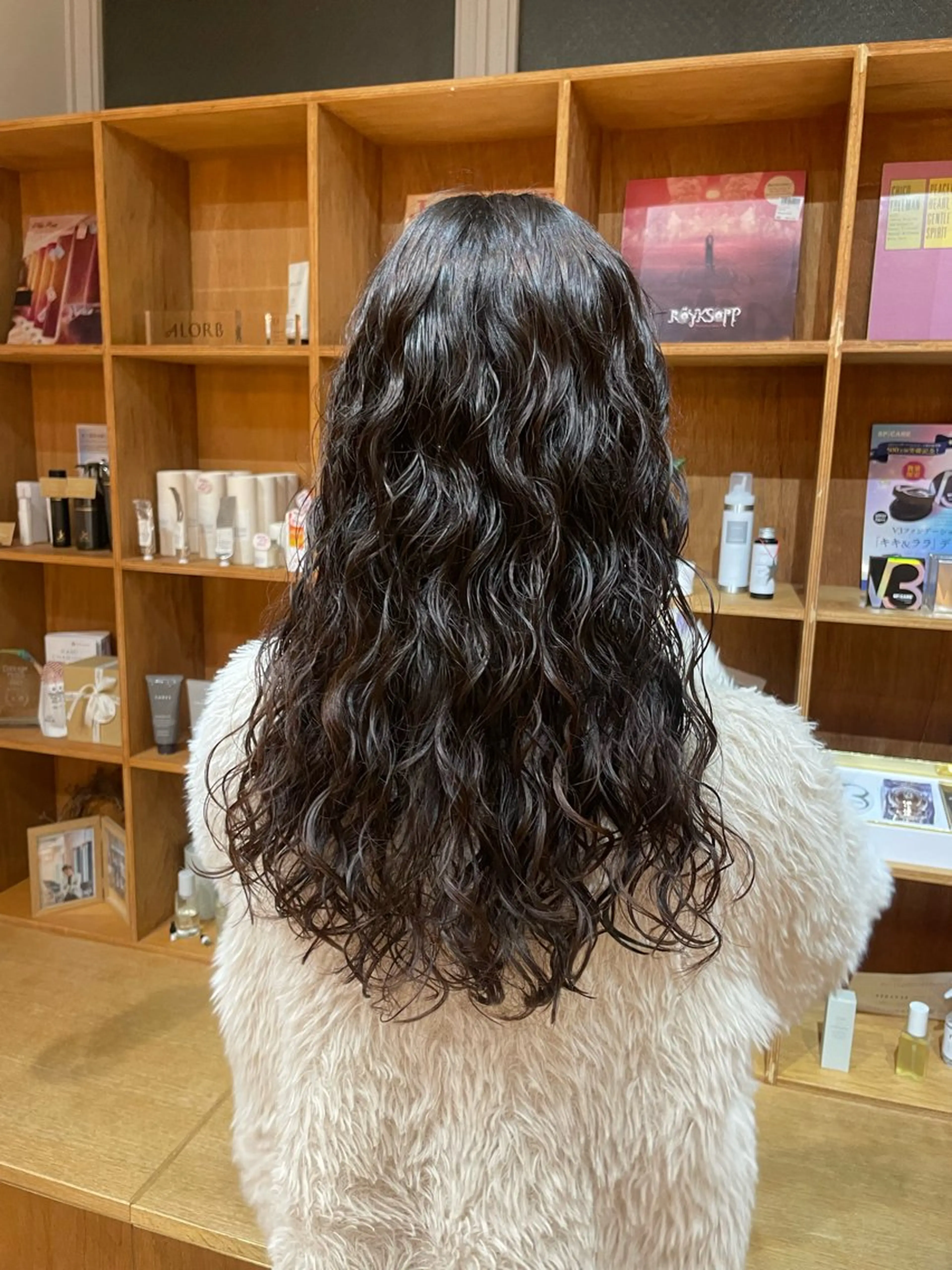 ロング パーマ 艶カラー/縮毛矯正 🩰chihiroのヘアスタイル