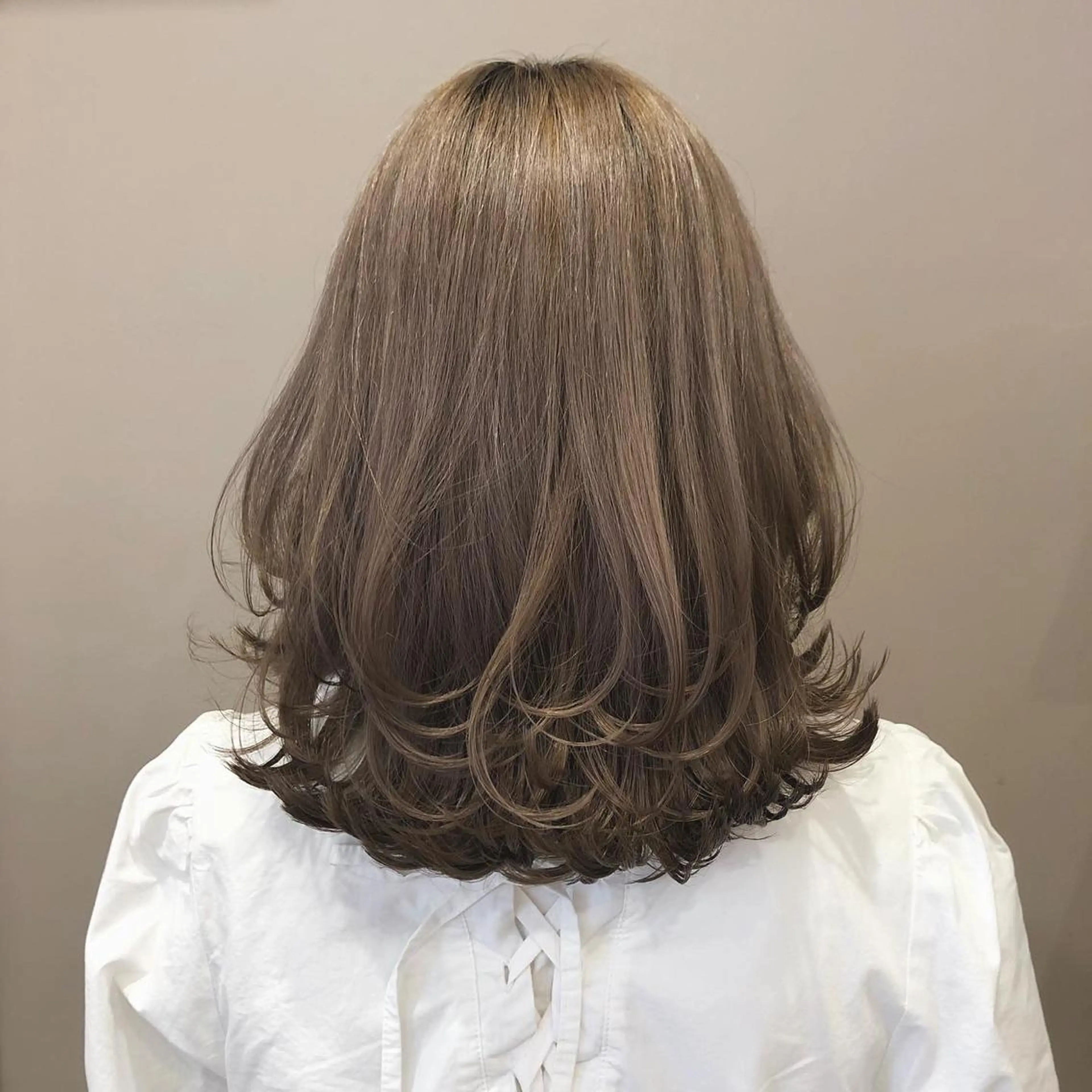 ミディアム ミディアムレイヤー くびれヘア レイヤーカット 💐小松 美季 池袋 Dio...のヘアスタイル