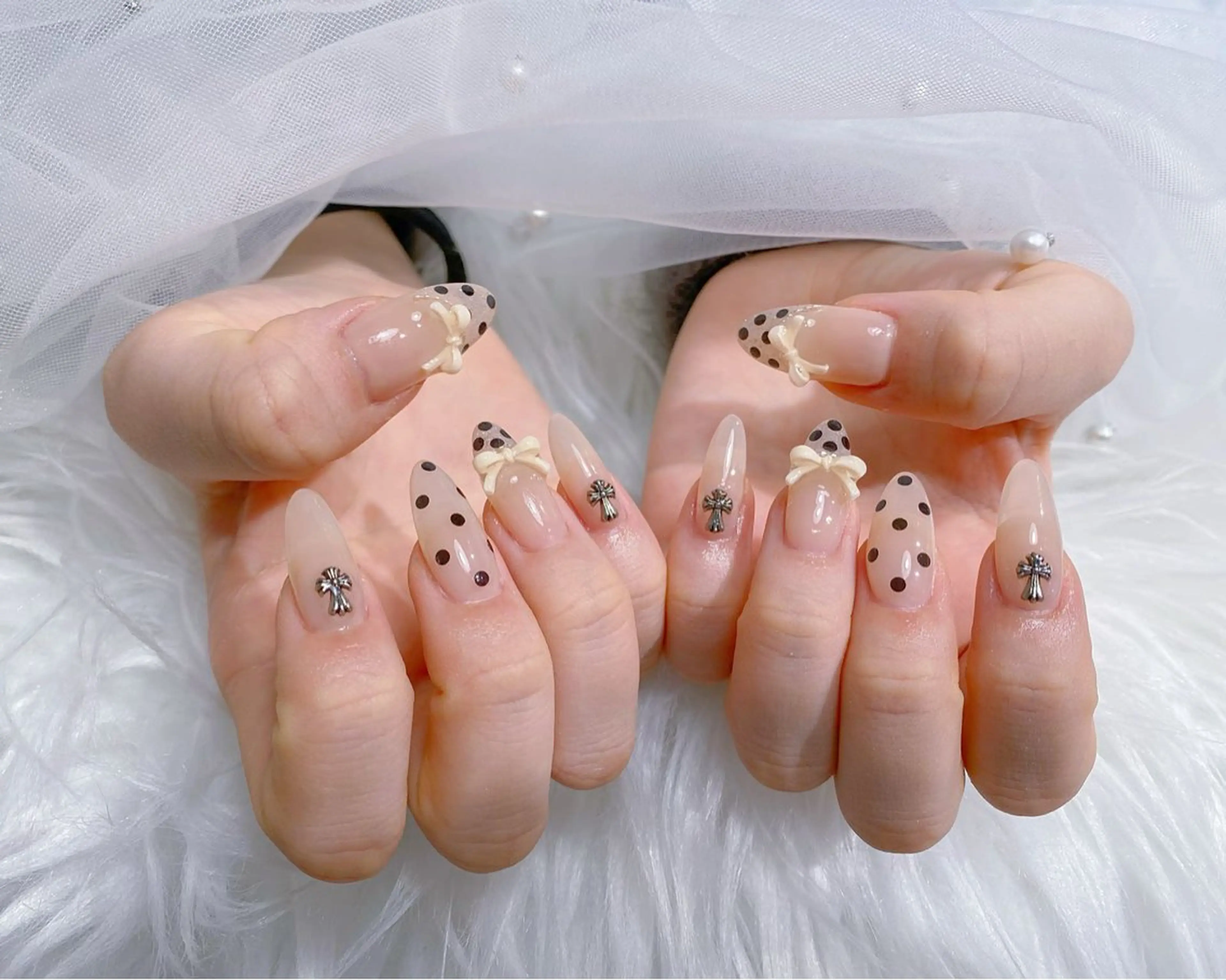 ネイル ハンドネイル 🌈 Laule'aのネイルデザイン