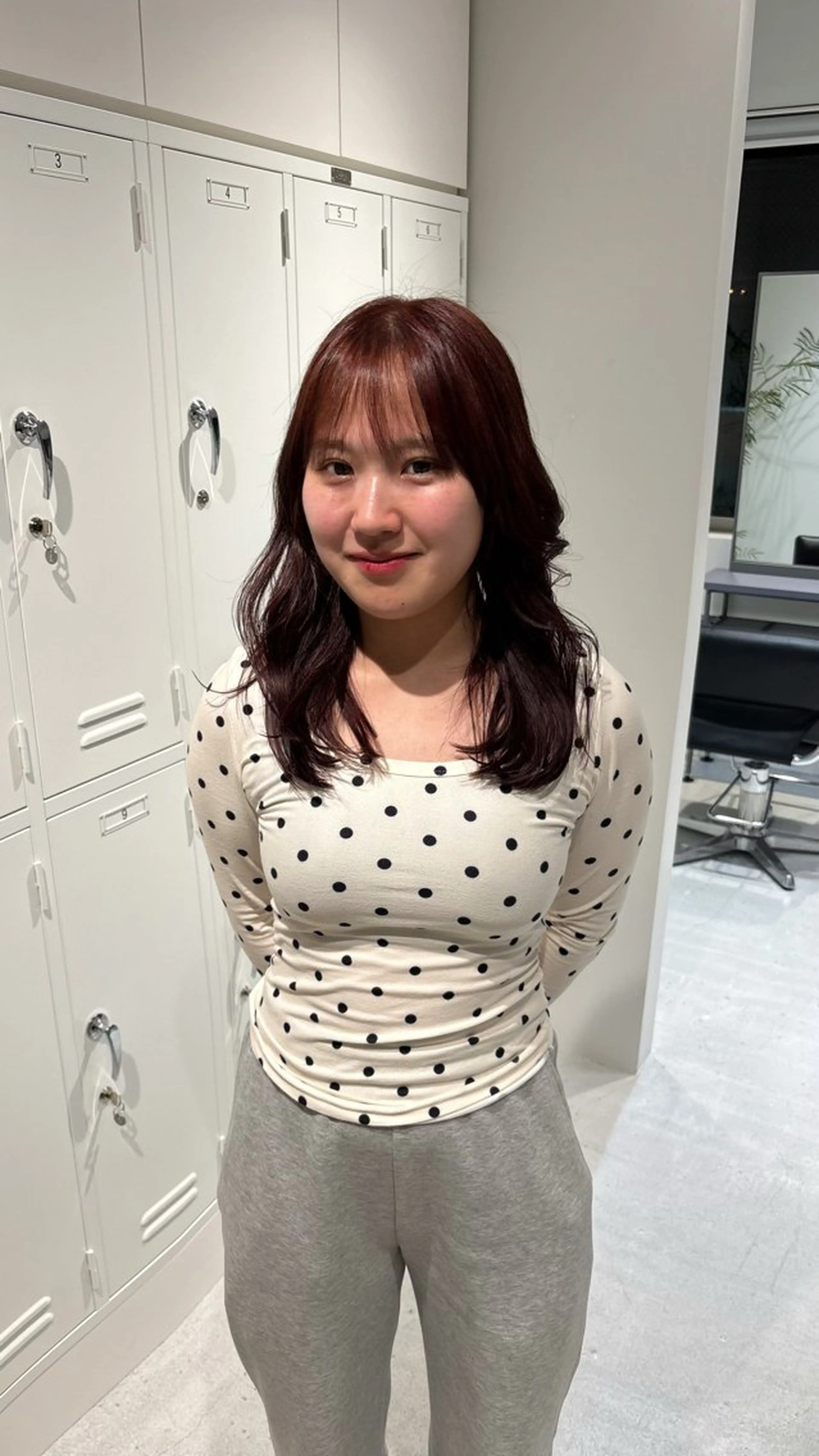 カラー ブラウンカラー ピンクカラー 塔尾 真那のヘアスタイル