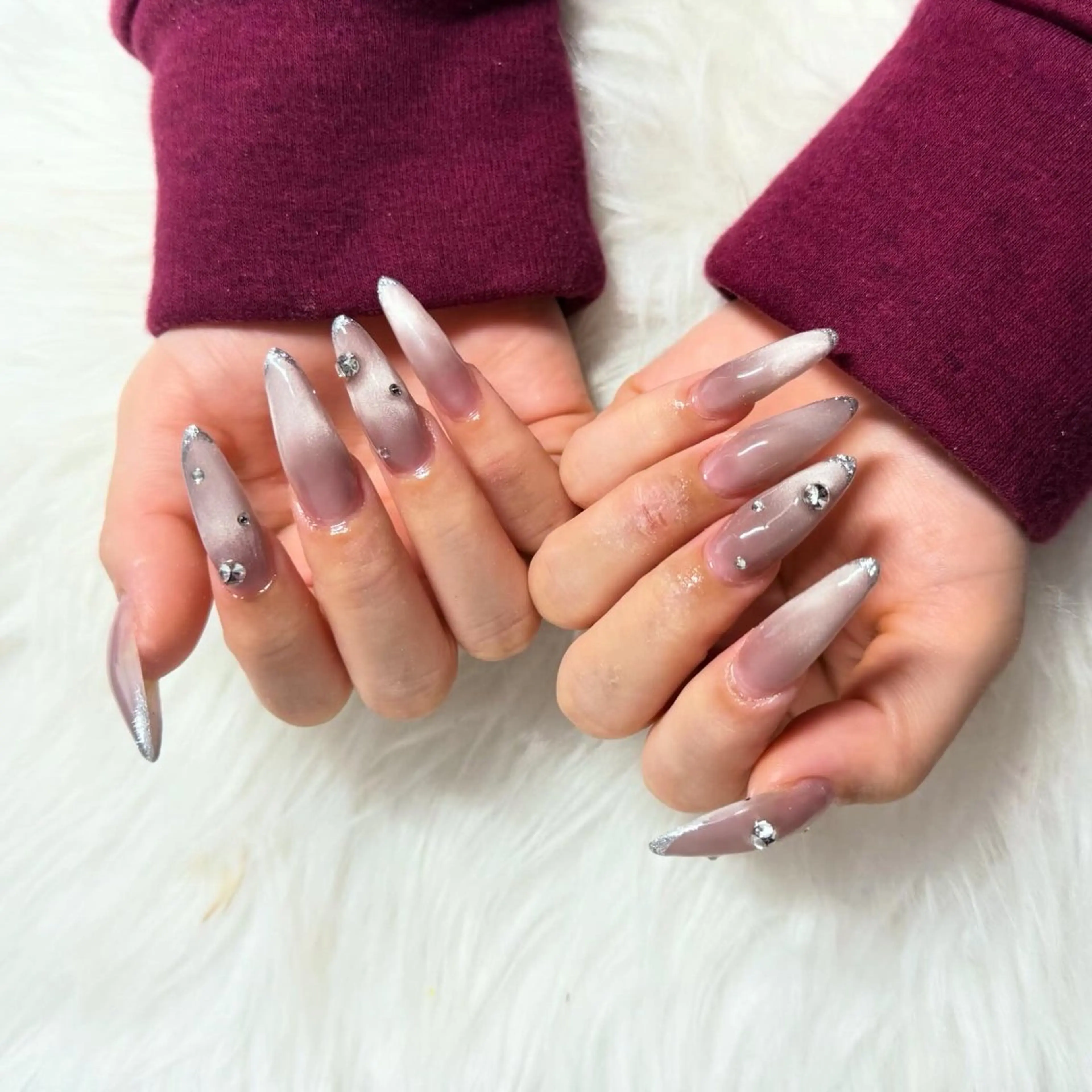 ロング ハンドネイル mao .のネイルデザイン