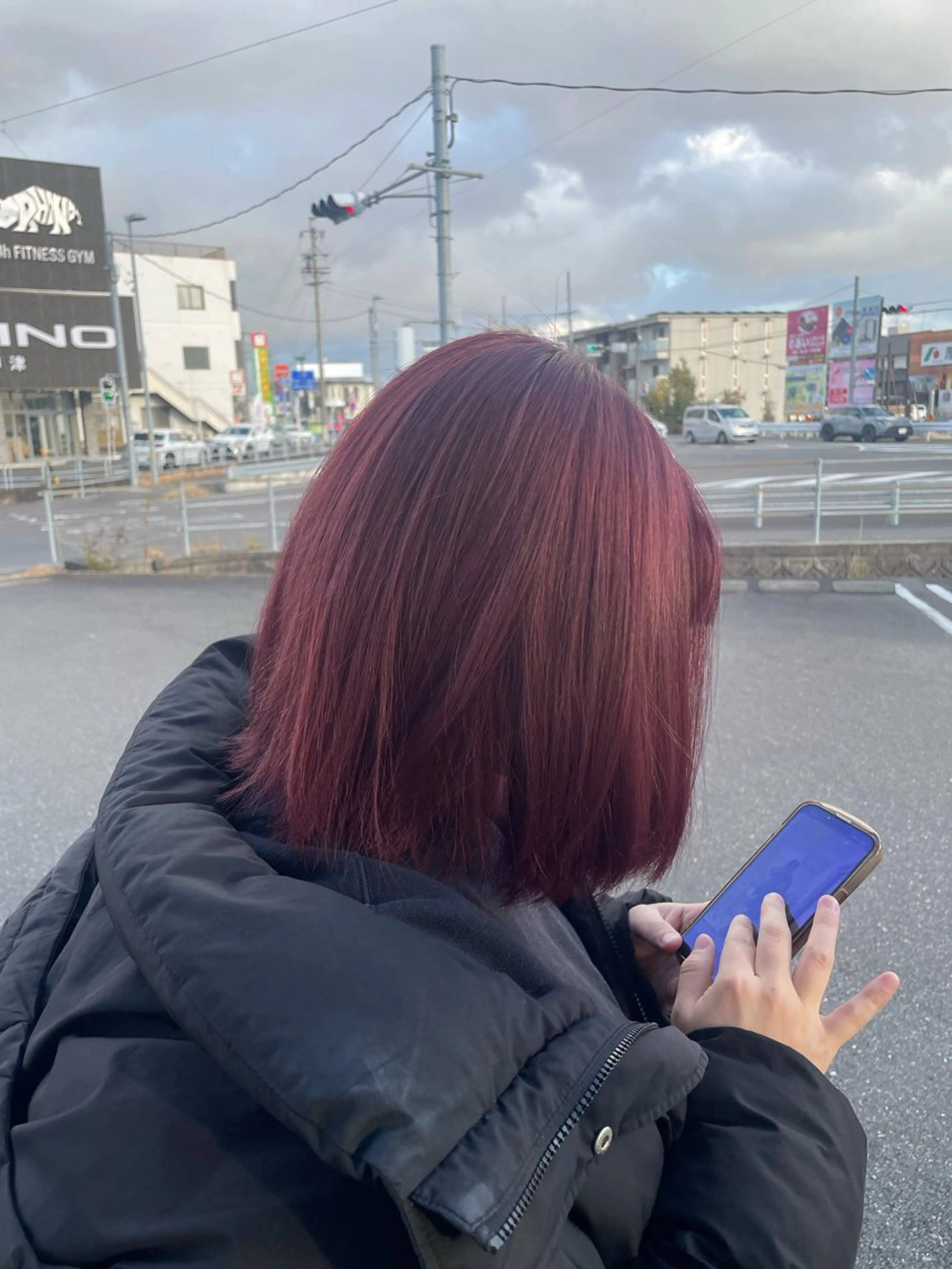 カラー レッドカラー 金澤 美怜のヘアスタイル