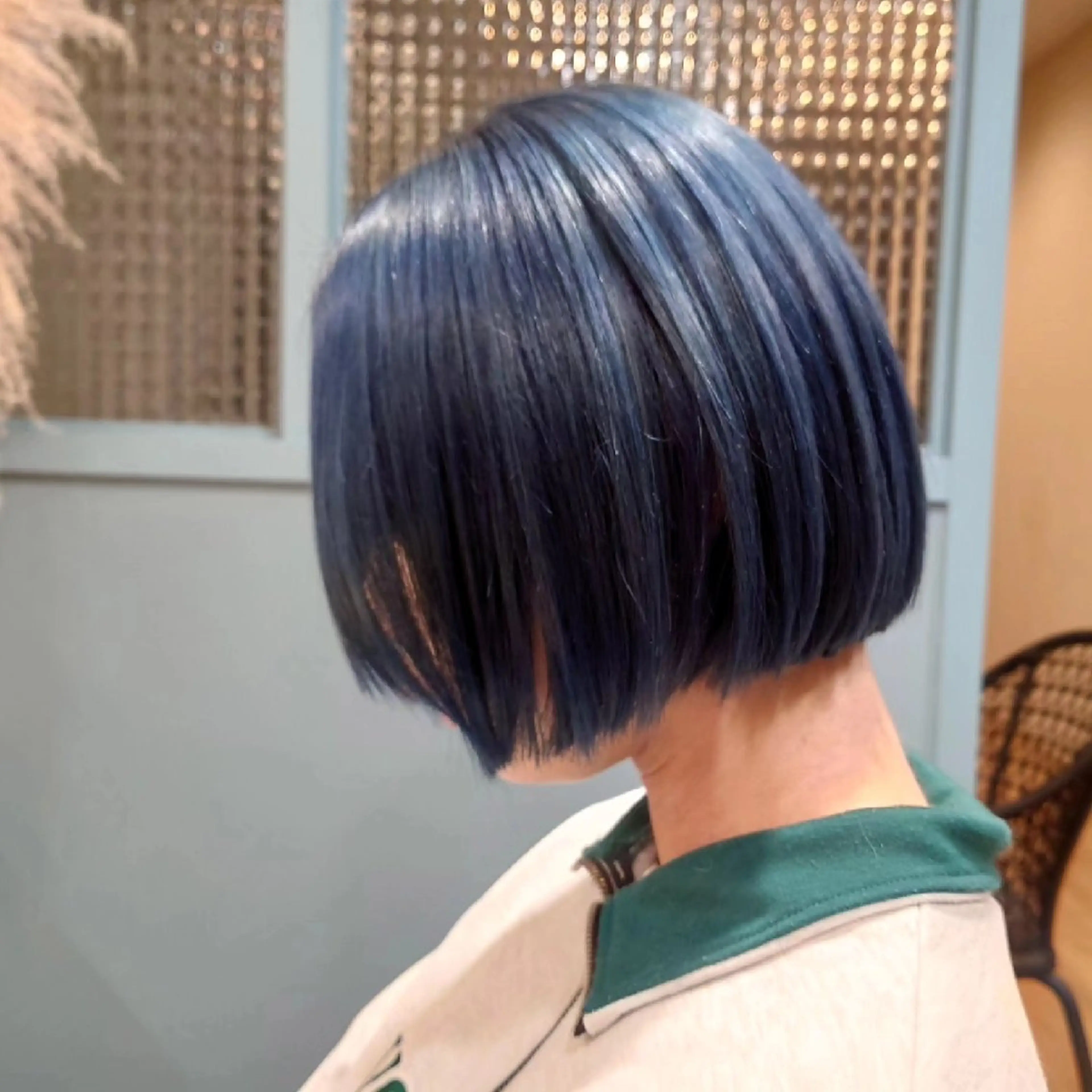 ミディアム カラー ブリーチ ブルーカラー ハイトーンカラー ボブ 田中将平【 サロンマネージャー】のヘアスタイル