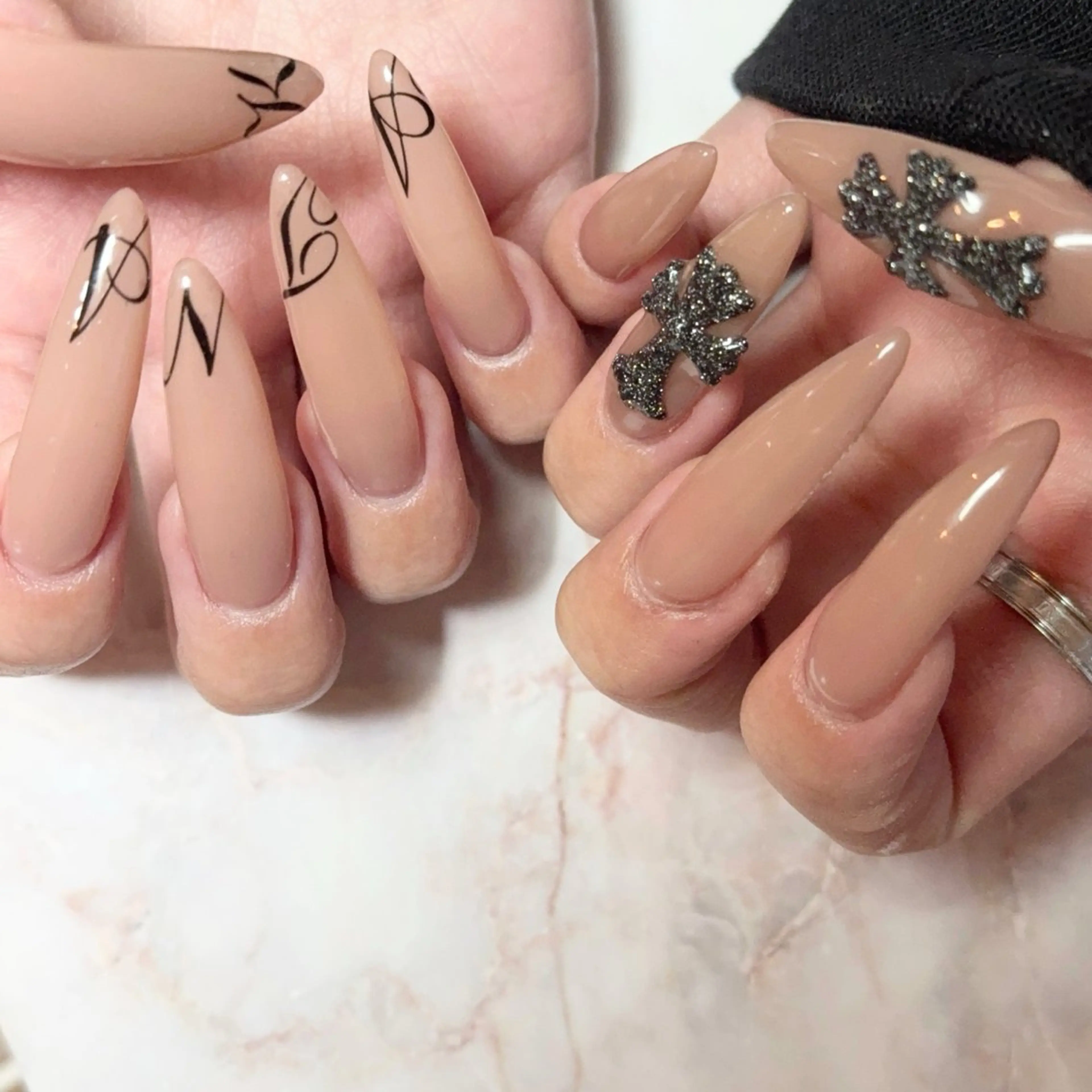 ネイル brodia nails m_riのネイルデザイン