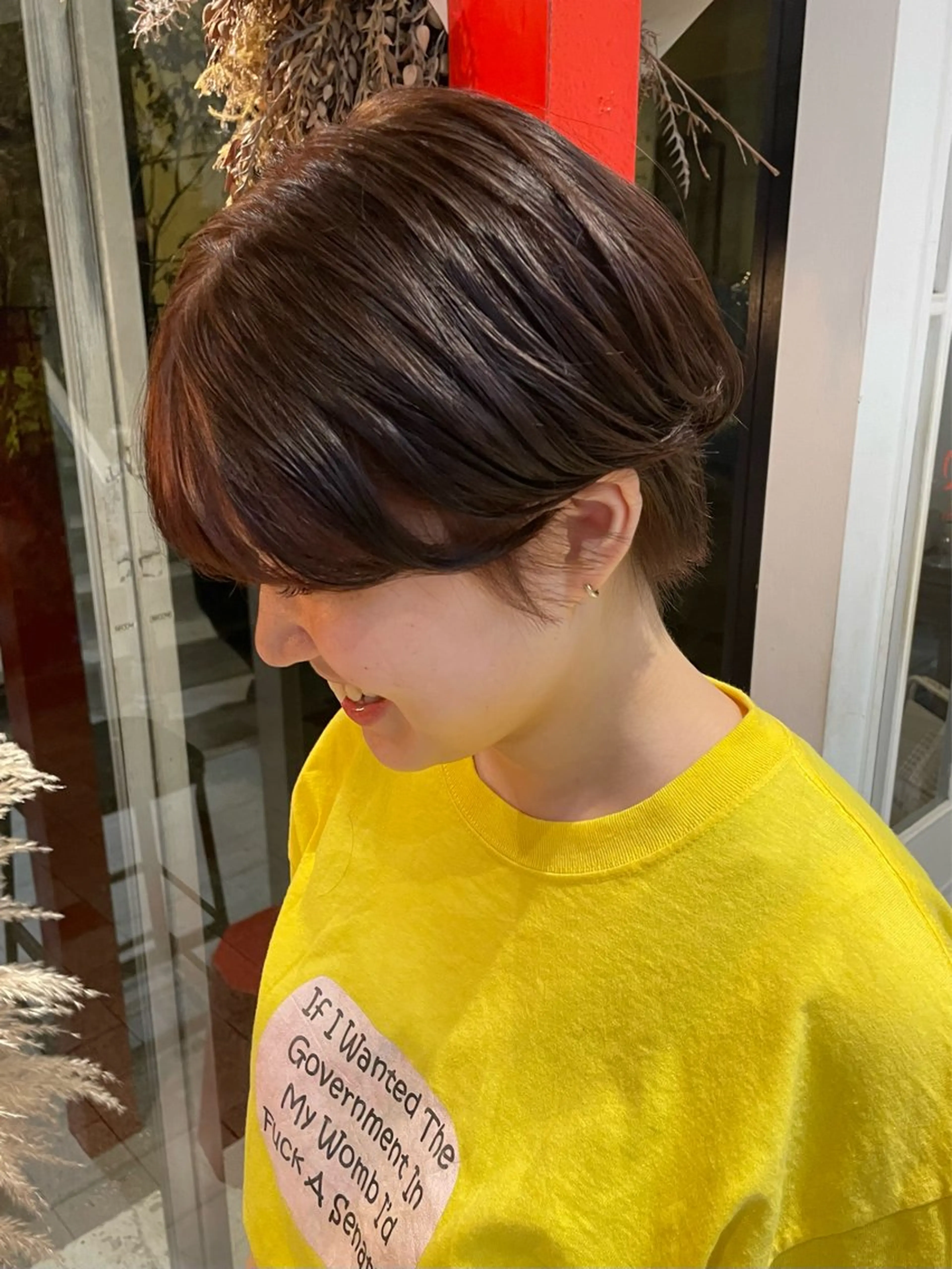 ショート カラー ベージュカラー shiro.kobe 森彩華のヘアスタイル