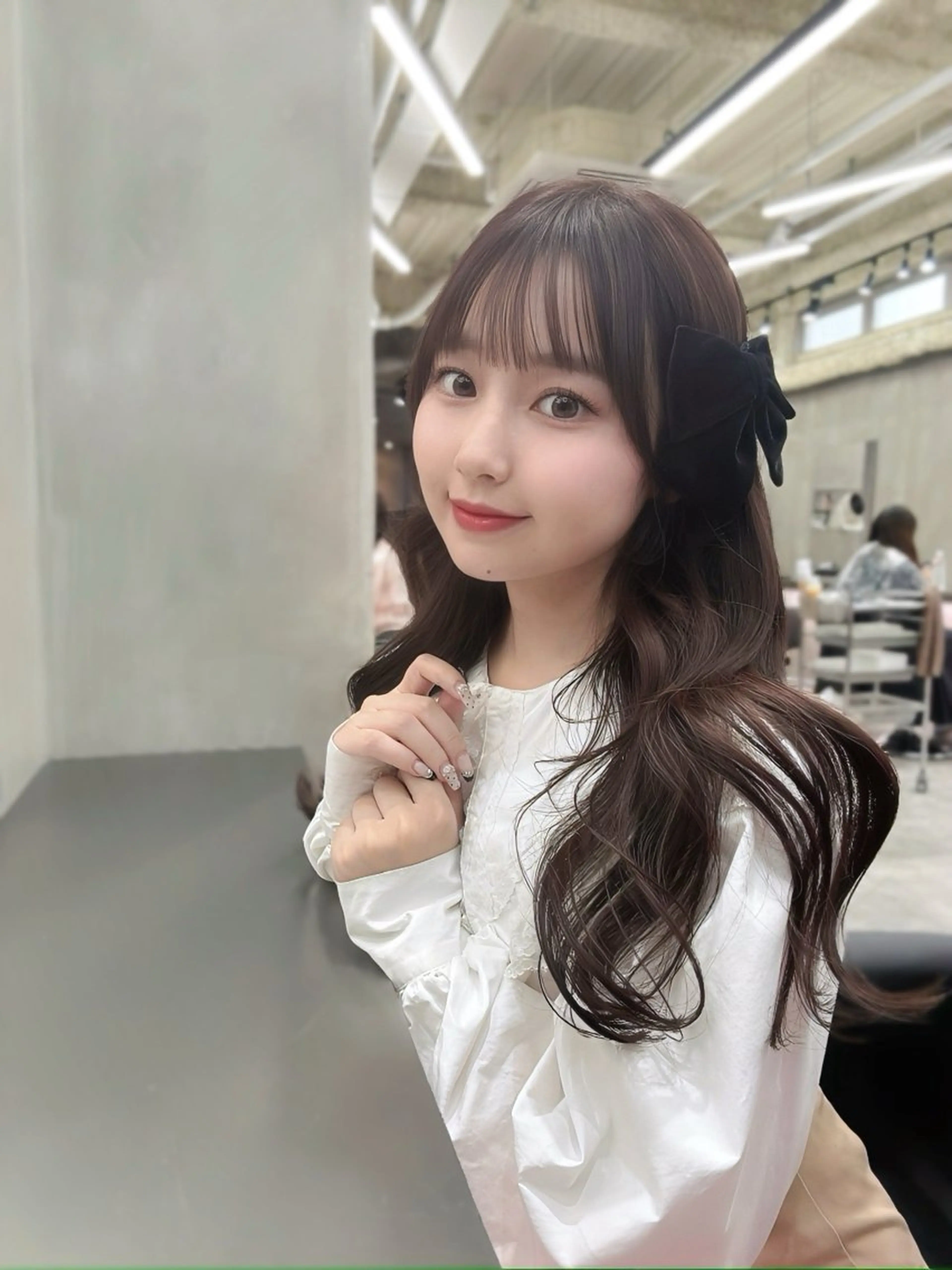 ロング カラー ヘアアレンジ 成人式 ベージュカラー ブリーチ 透明感カラー ブリーチなしカラー the path sora♡のヘアスタイル