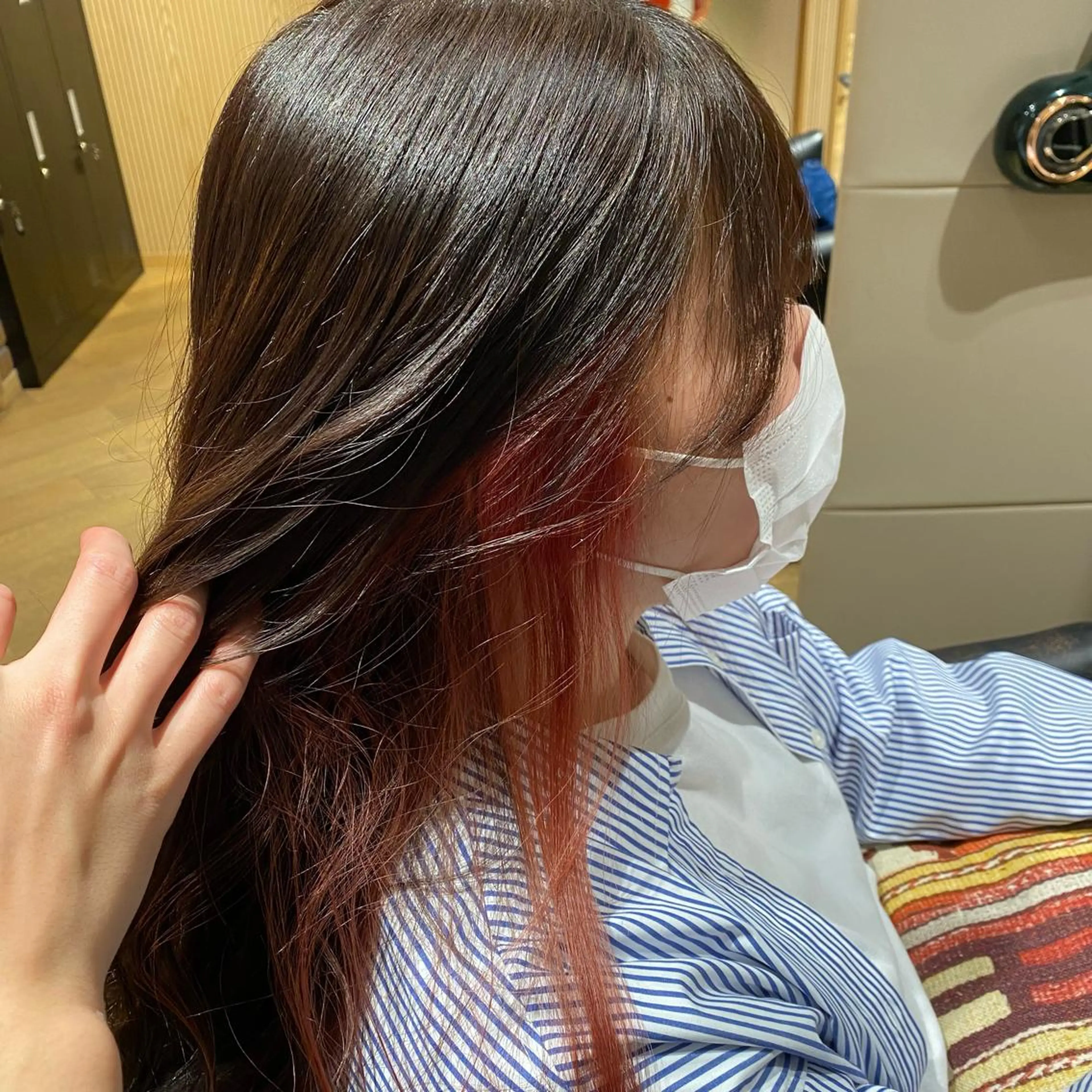 ロング カラー ブリーチ イヤリングカラー 丸田 幹太のヘアスタイル