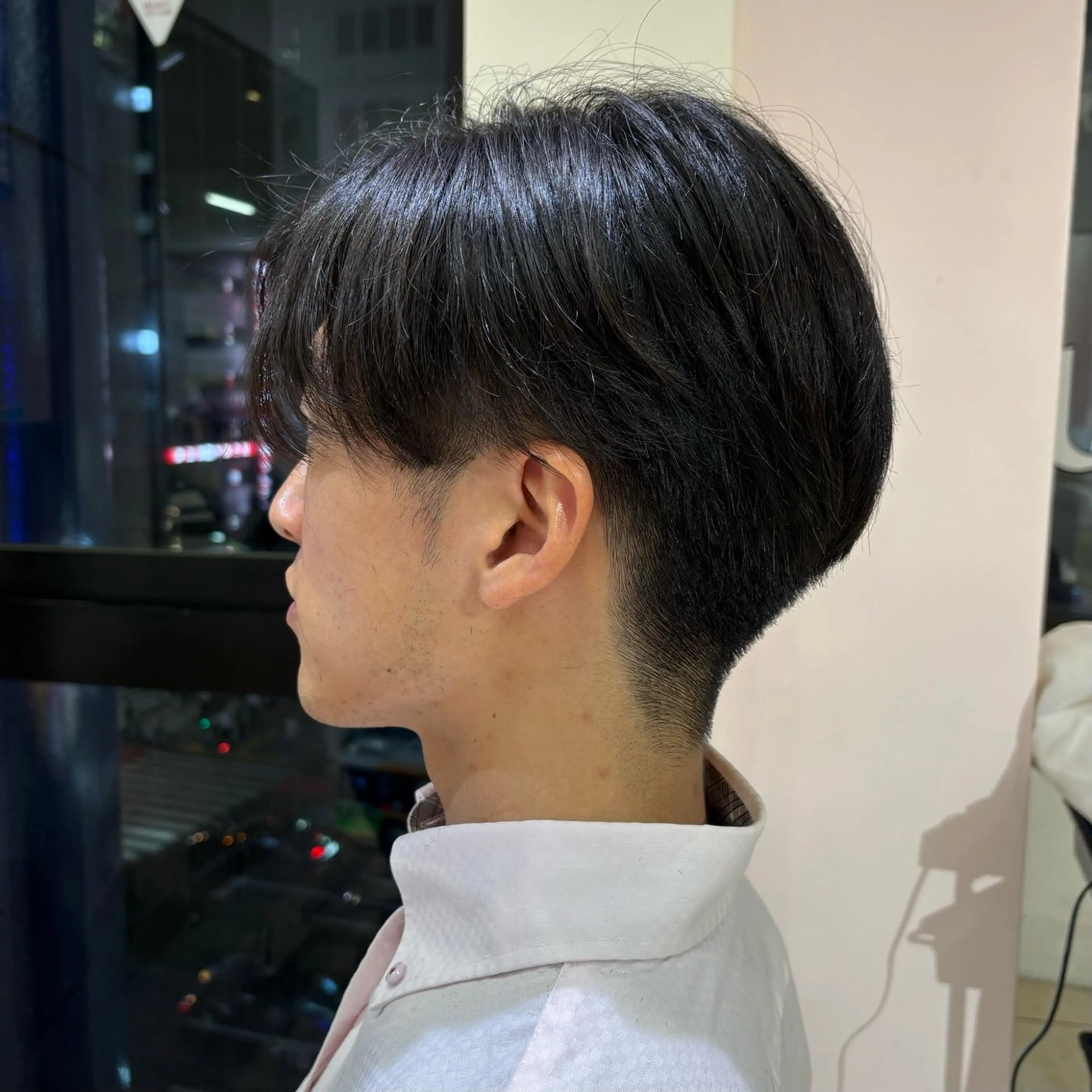 メンズ ハイトーン×推し カラー💫Miyuのヘアスタイル