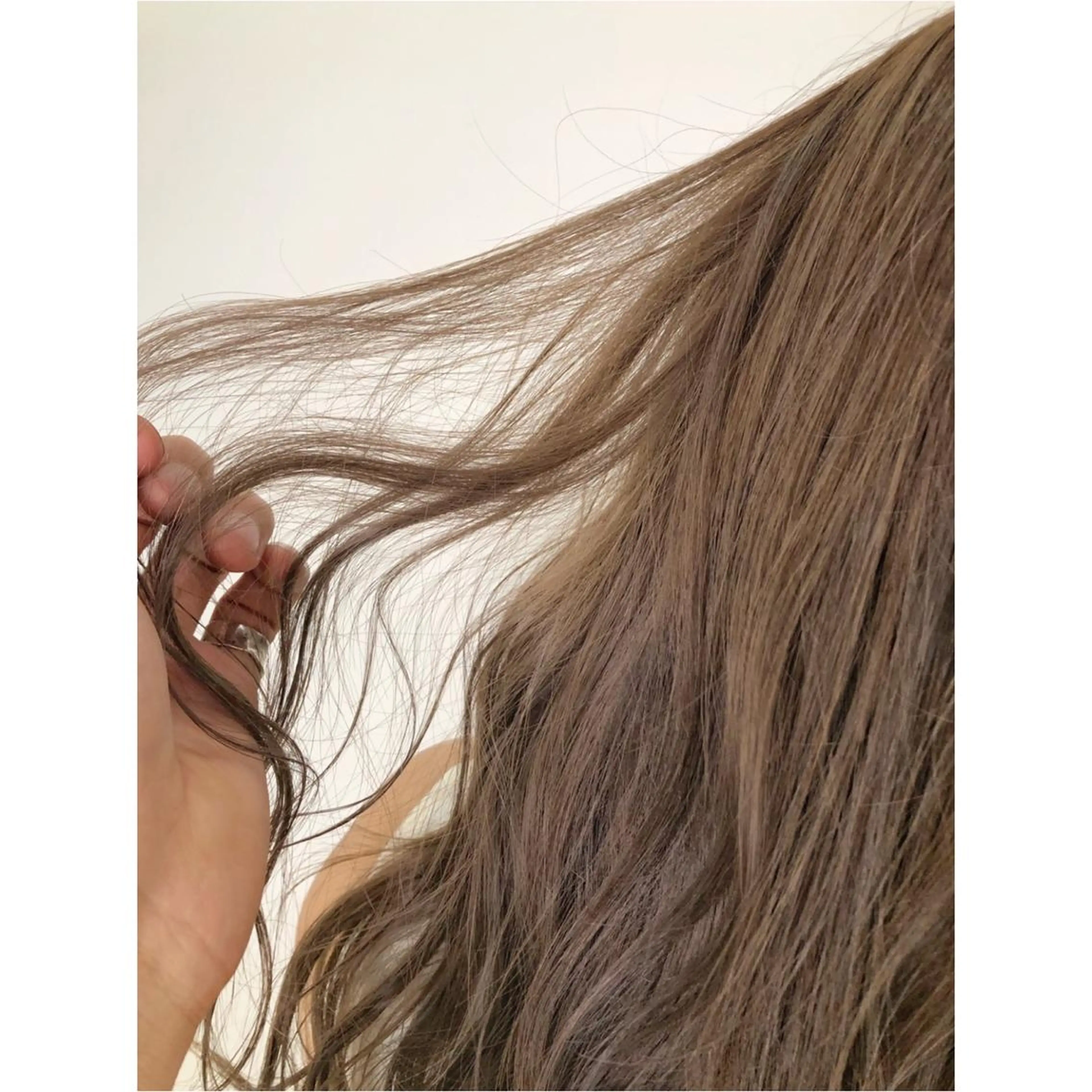 カラー ベージュカラー ブリーチ マツオカ マコのヘアスタイル