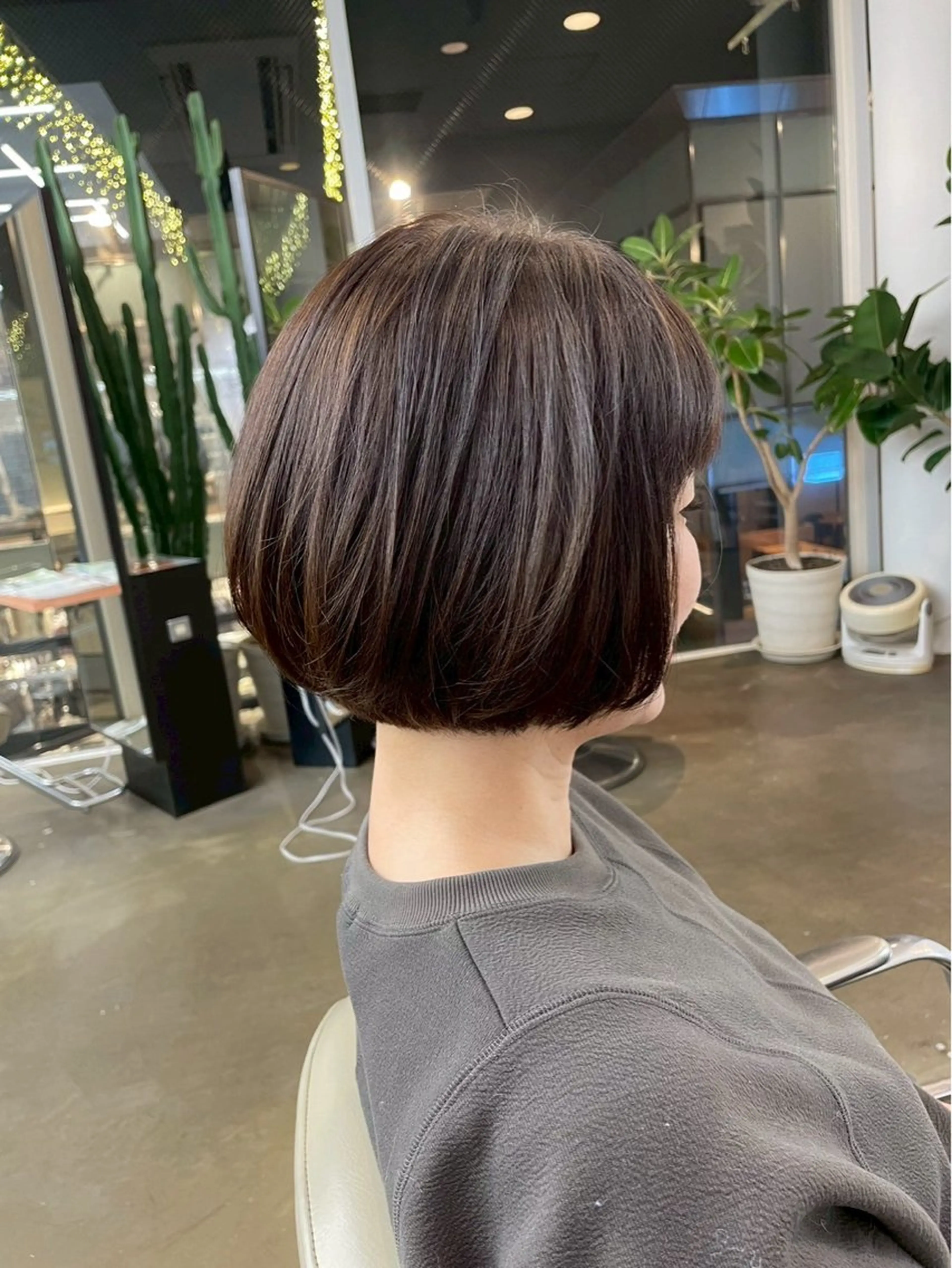 ショート ヘアアレンジ ボブ カット ヘアカラー トリートメント 🎧ayaka/ボブ /透明感カラー🩵のヘアスタイル