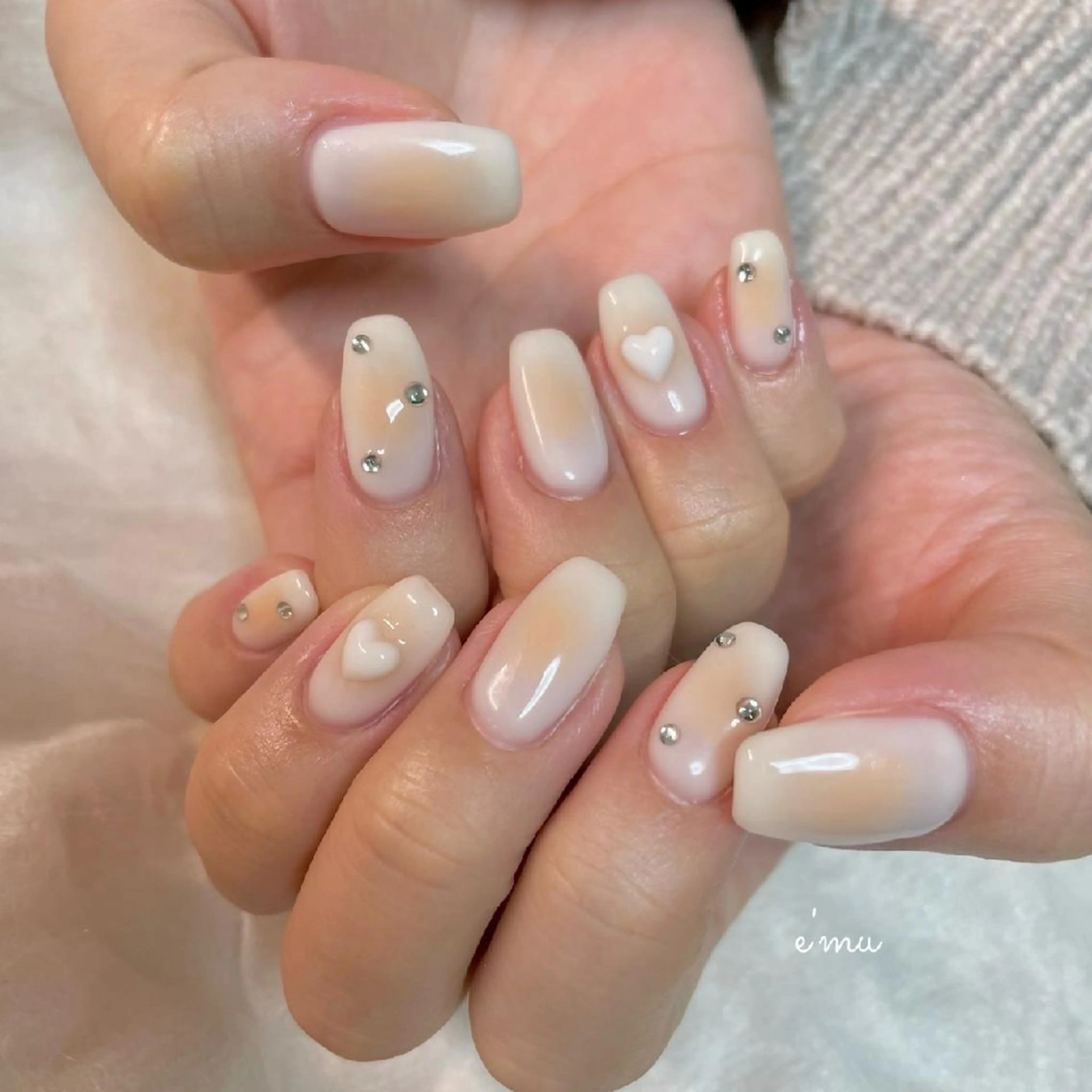 ネイル チークネイル nail salon e'mu💐のネイルデザイン