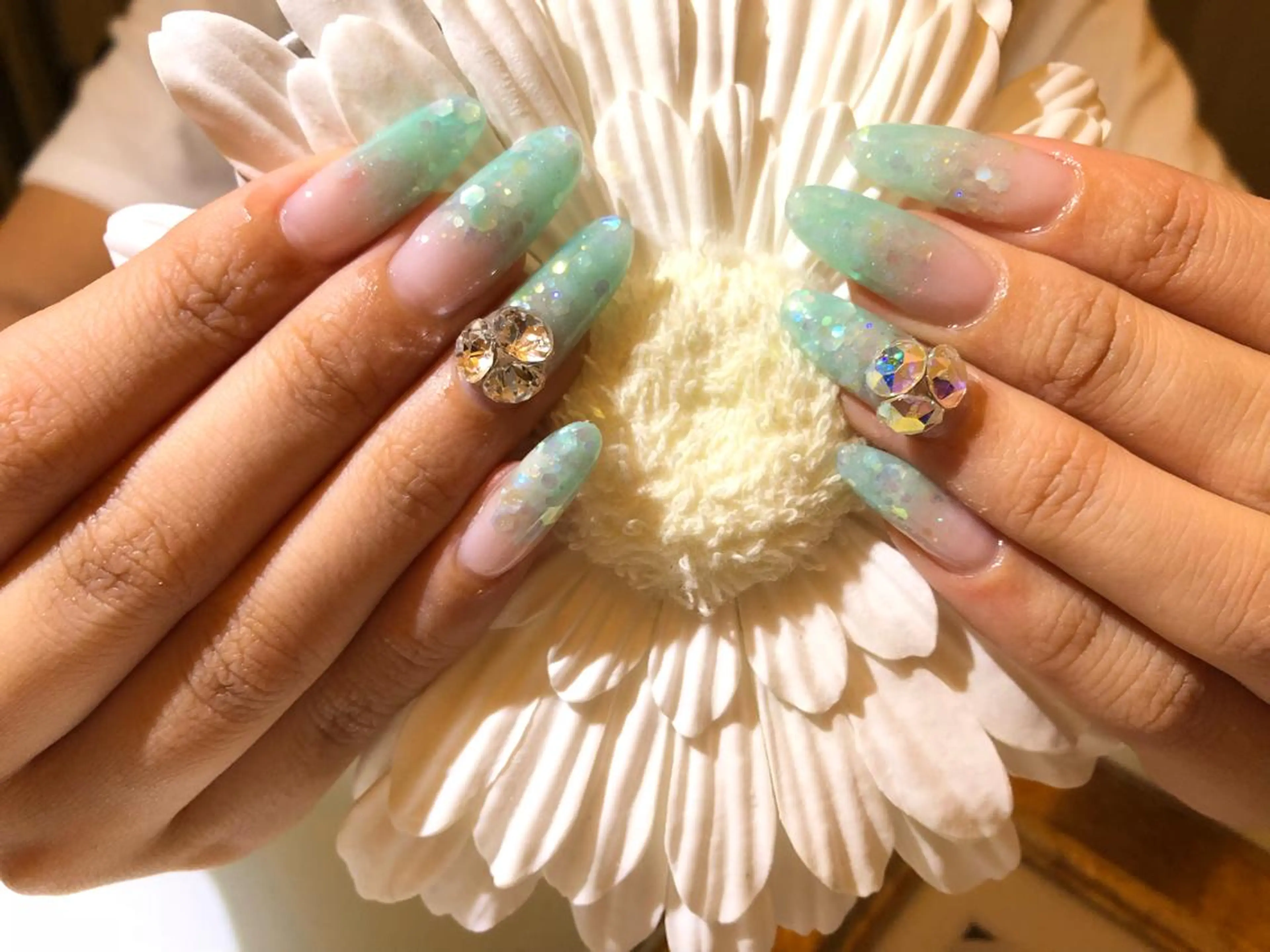 ネイル ハンドネイル Yakko pas á pasのネイルデザイン