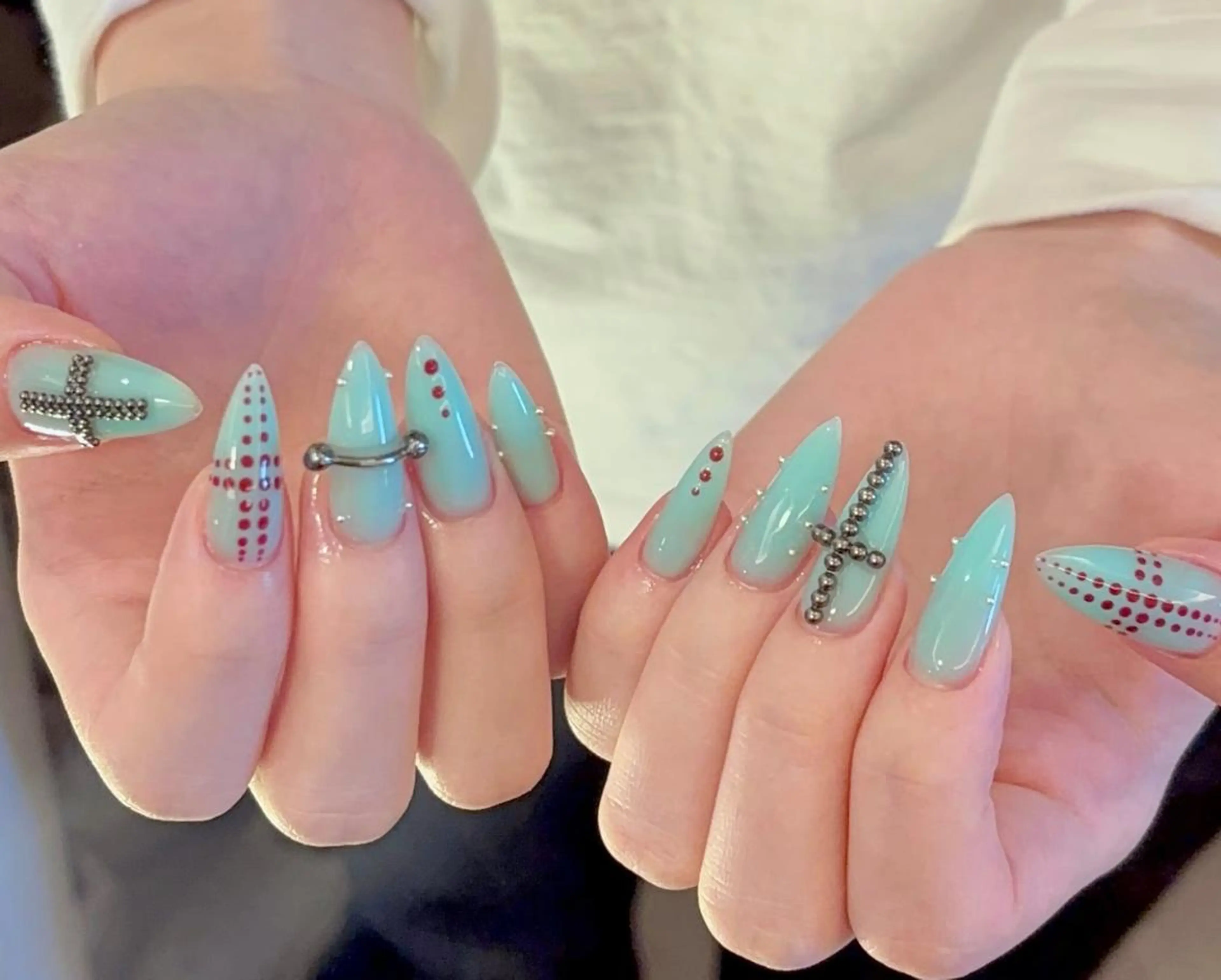 ネイル ハンドネイル Pure&Rich Nailのネイルデザイン