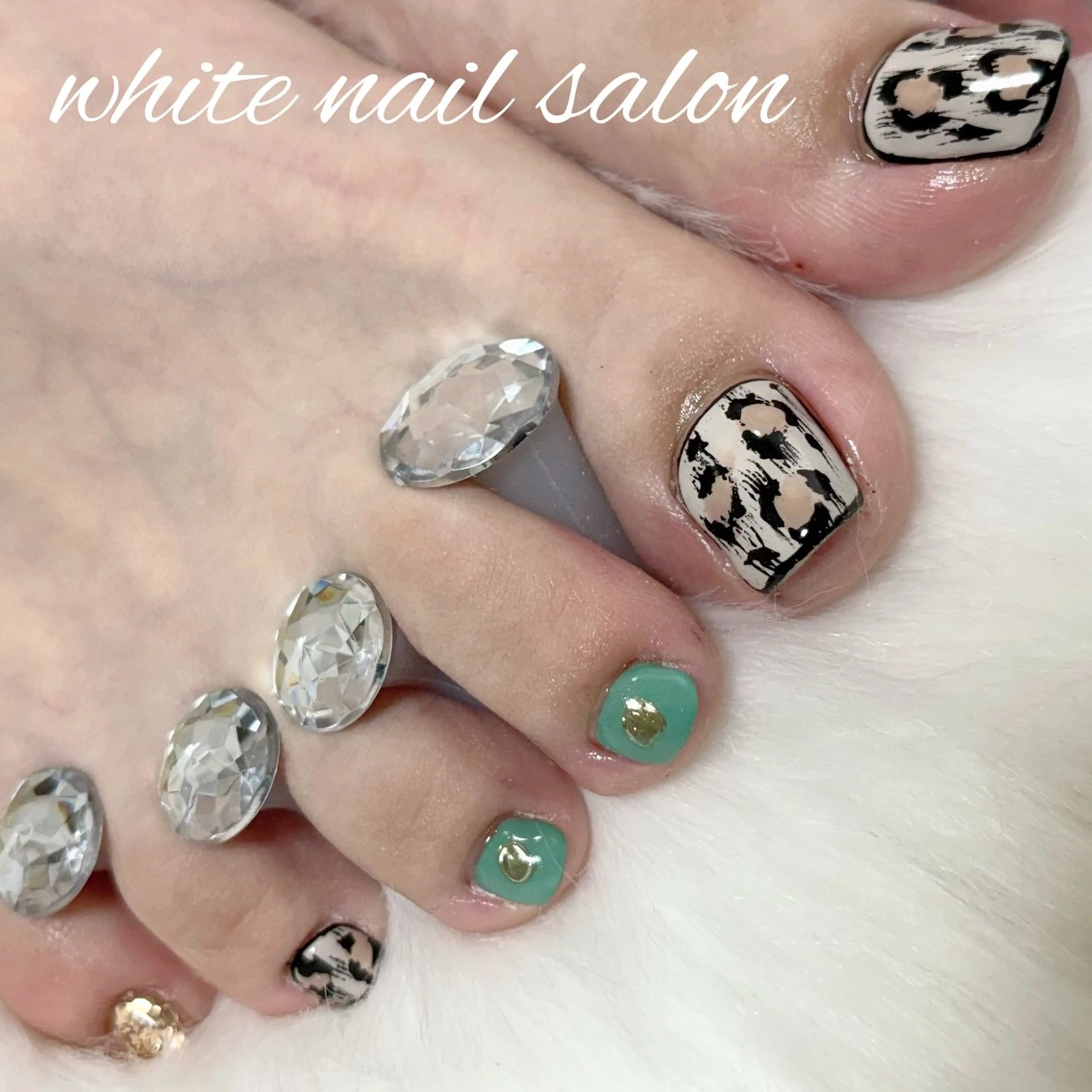ネイル フットネイル フットネイル white nail salonのネイルデザイン