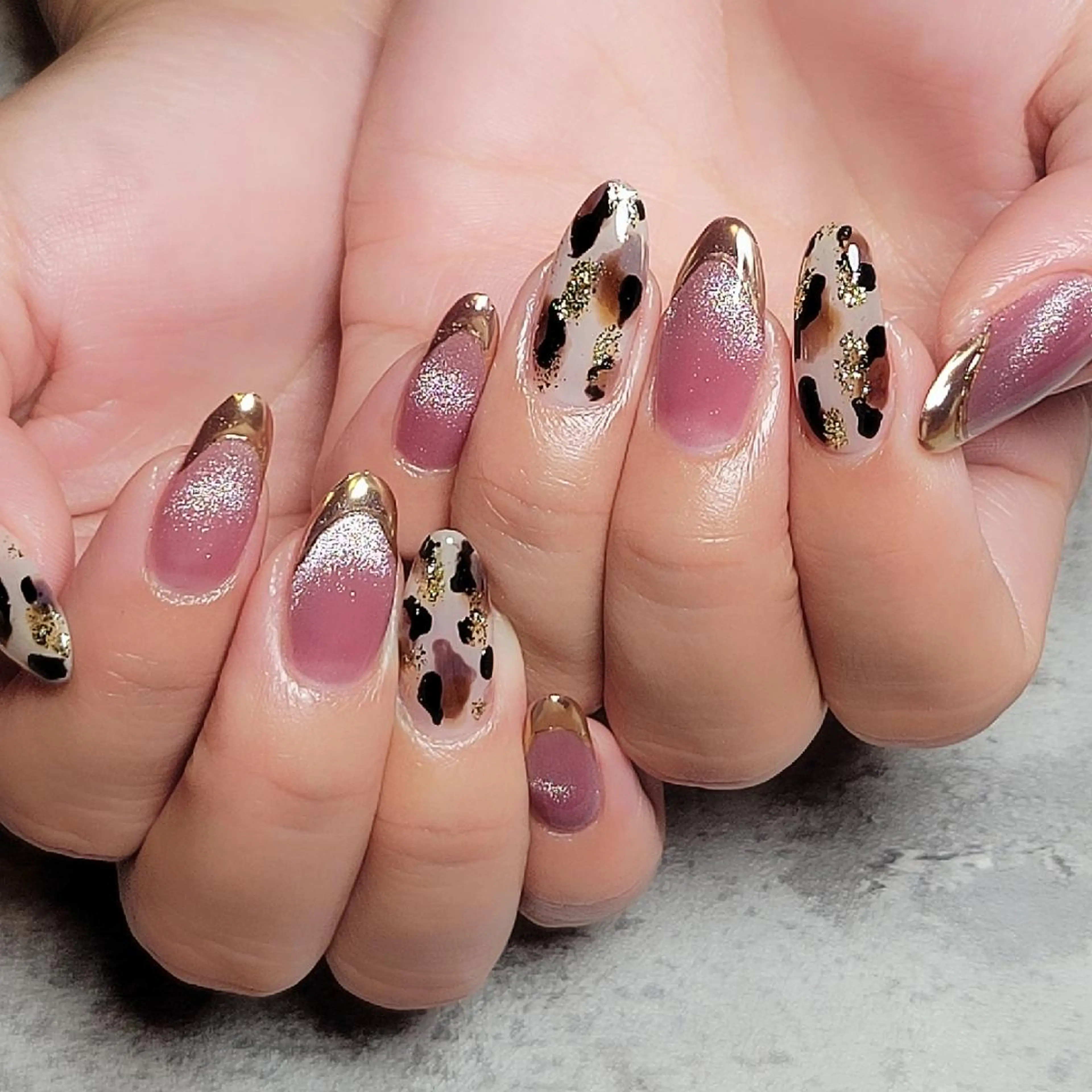 ネイル フレンチネイル ジェルネイル マグネットネイル マグネットフレンチ ミラーネイル ハンドネイル ハンドケア MU5-nail 金山ネイルサロンのネイルデザイン