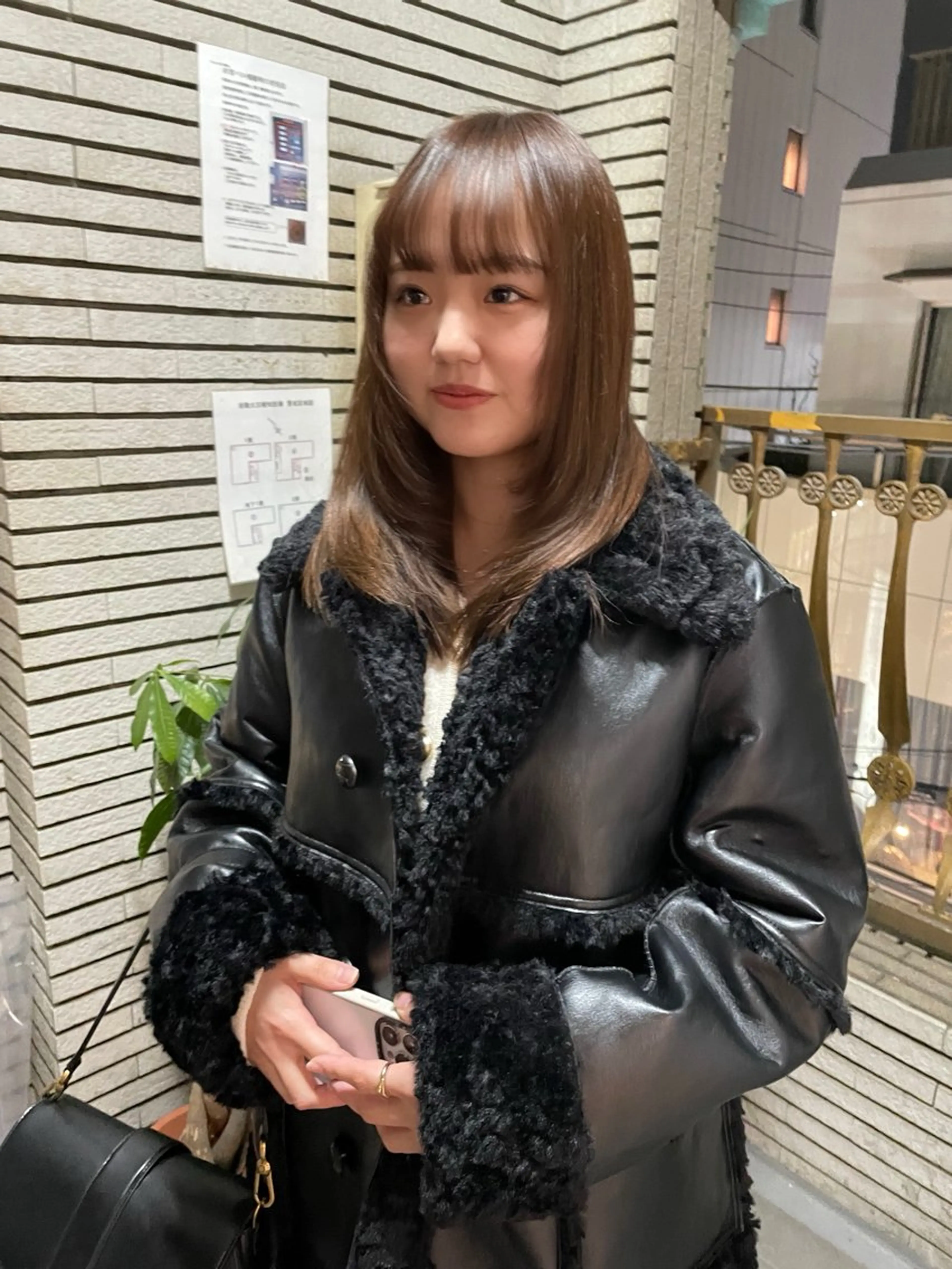 ミディアム カラー ベージュカラー レイヤーカット カット ヘアカラー トリートメント レイヤーカット🎀 kanaのヘアスタイル