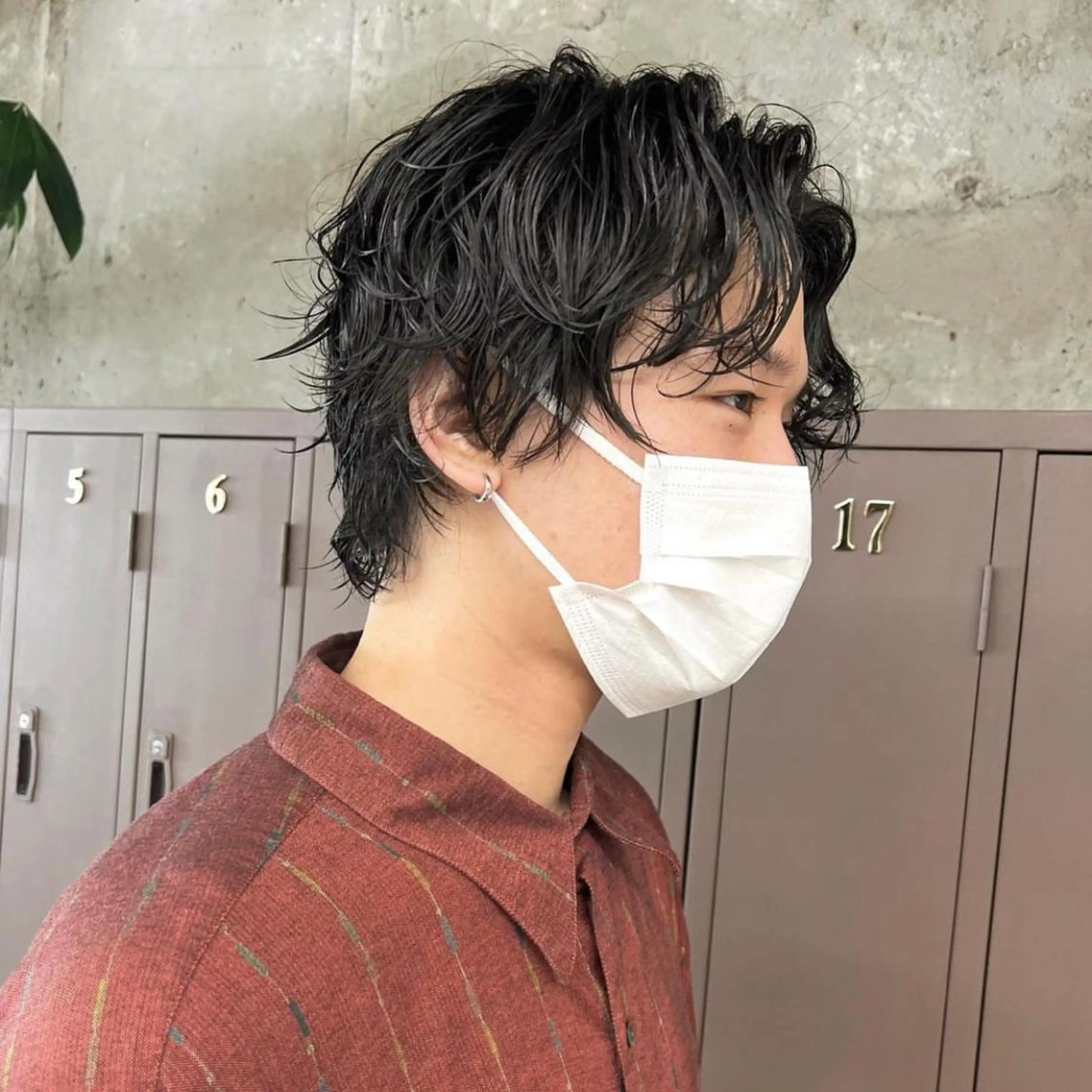 パーマ メンズ マッシュウルフ マッシュ メンズパーマ メンズウルフカット ウルフカット カット パーマ 韓国ヘア /男女☘️ 細江 美紅のヘアスタイル