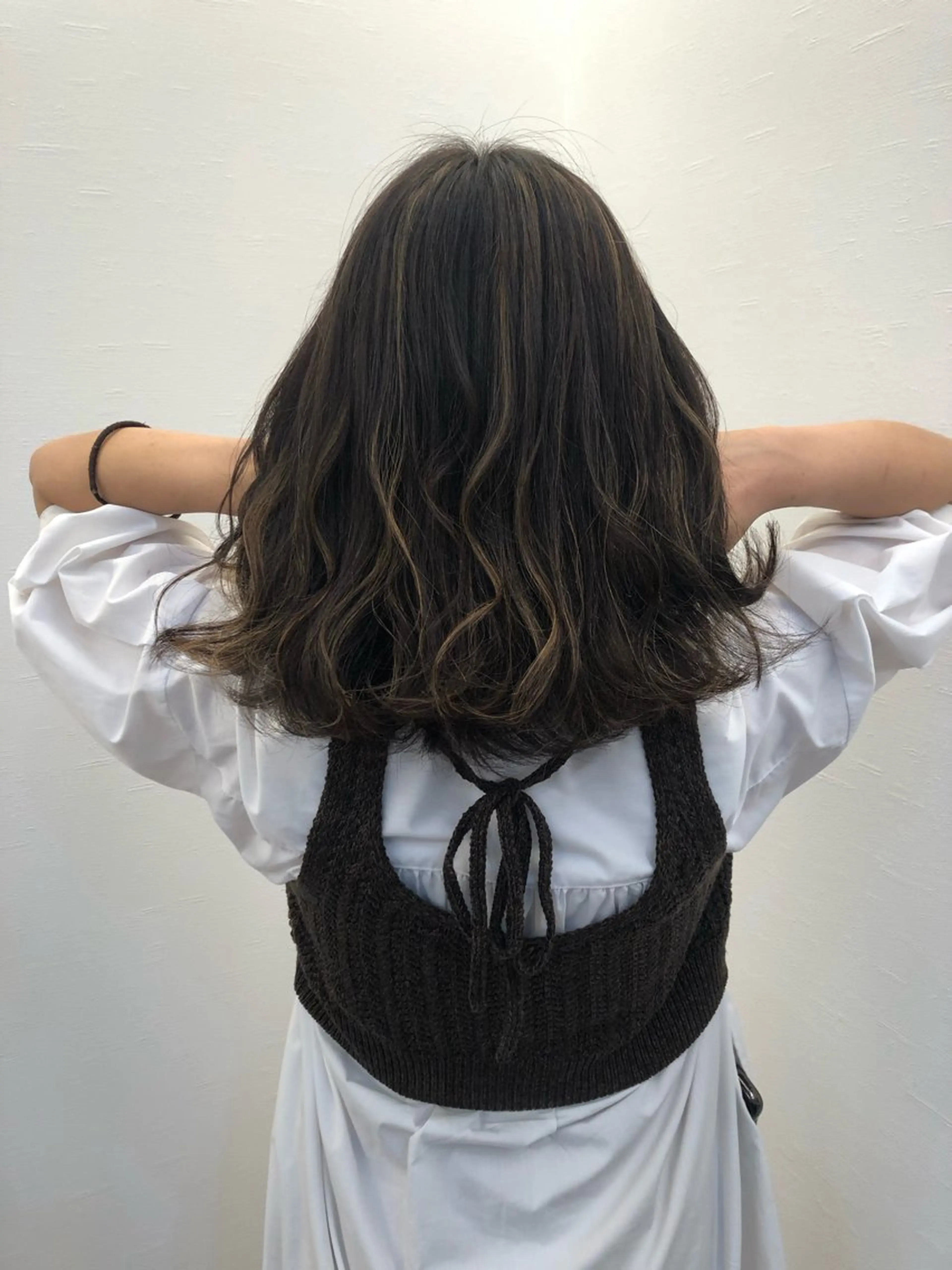 カラー ツノガイ エリのヘアスタイル