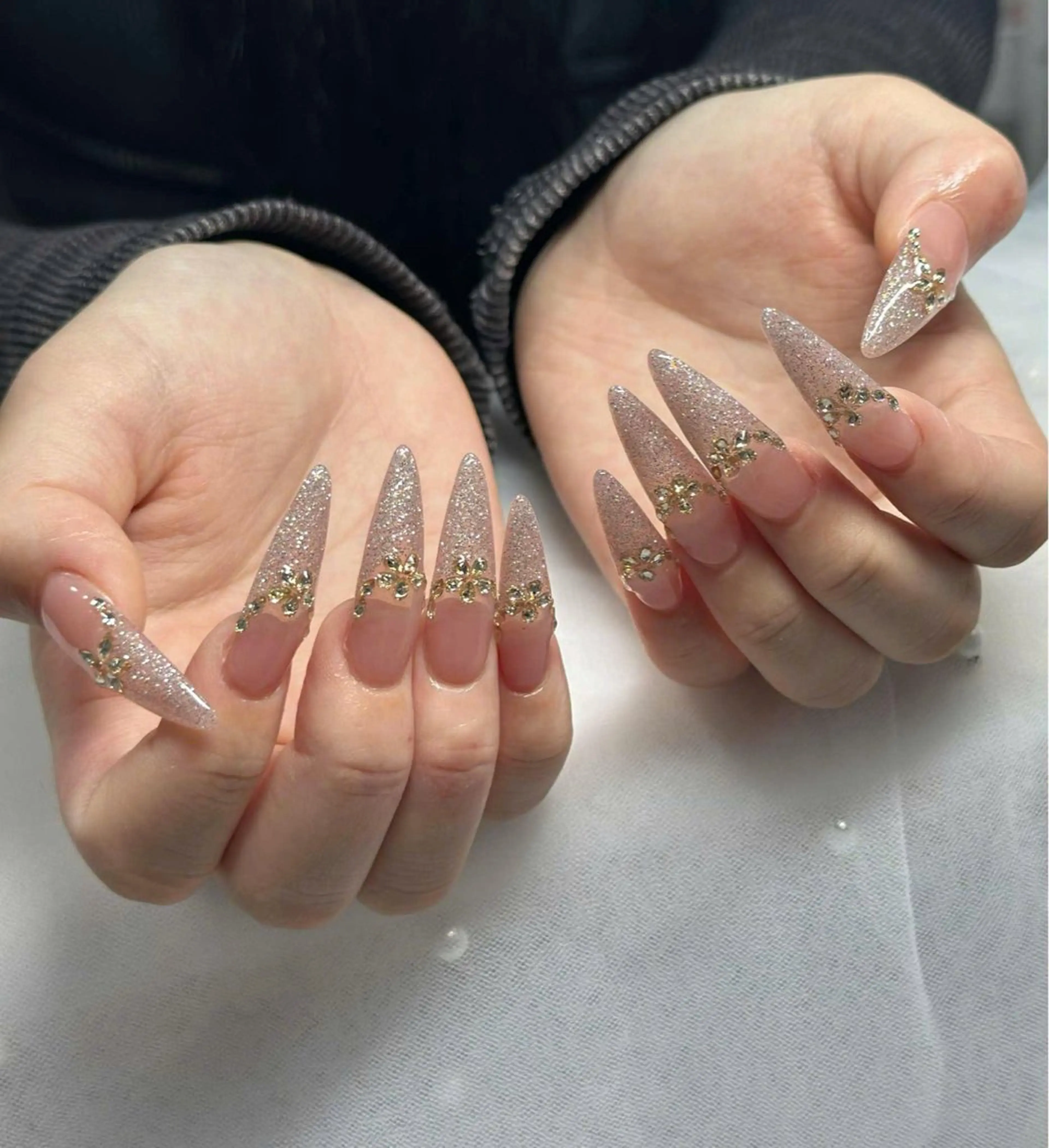 ネイル オーロラネイル フレンチネイル ジェルネイル ハロウィン 韓国ネイル ハンドネイル H.baby Nail Salonのネイルデザイン