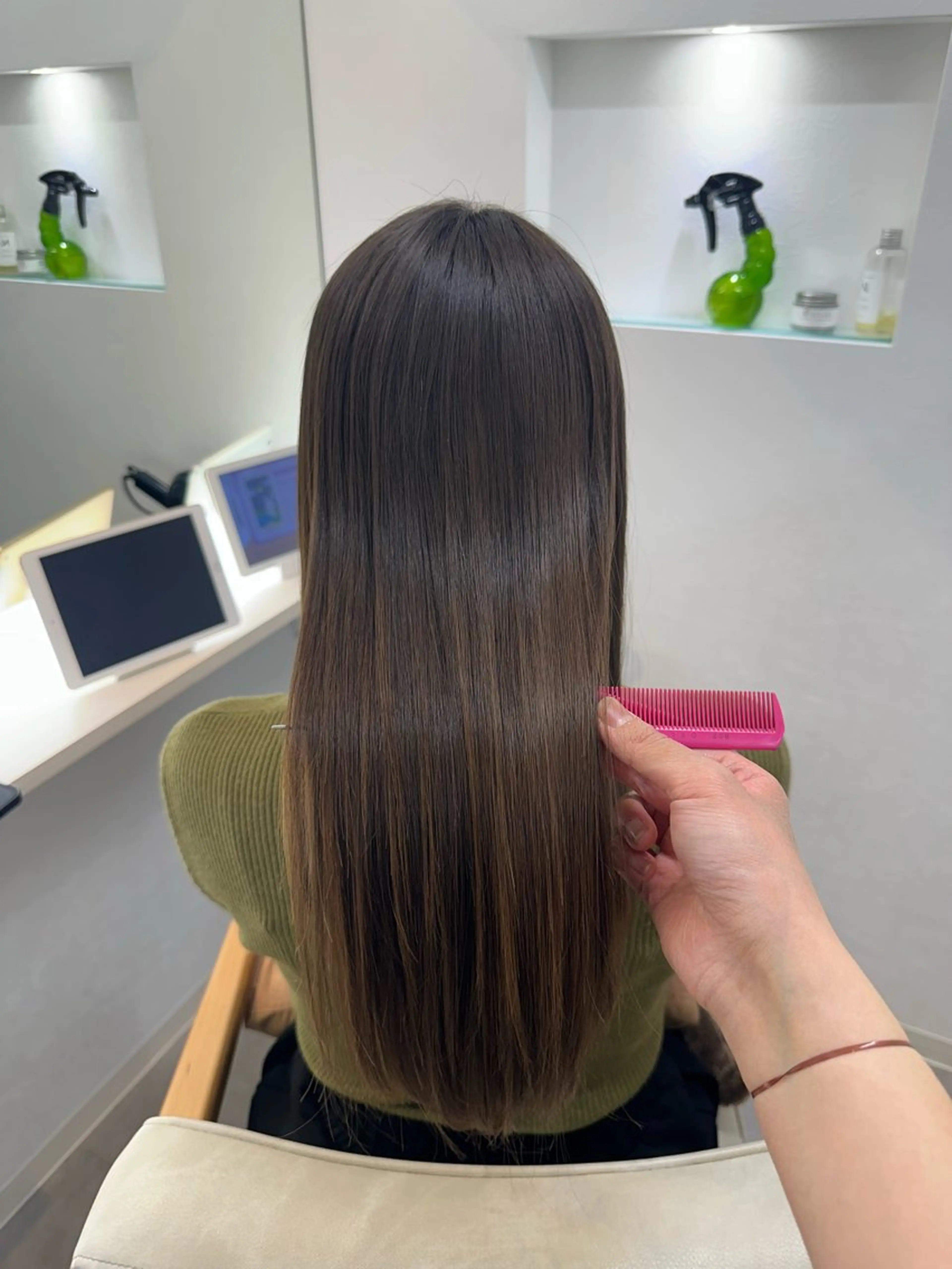 ロング カット ヘアカラー トリートメント 甲斐 飛鳥のヘアスタイル