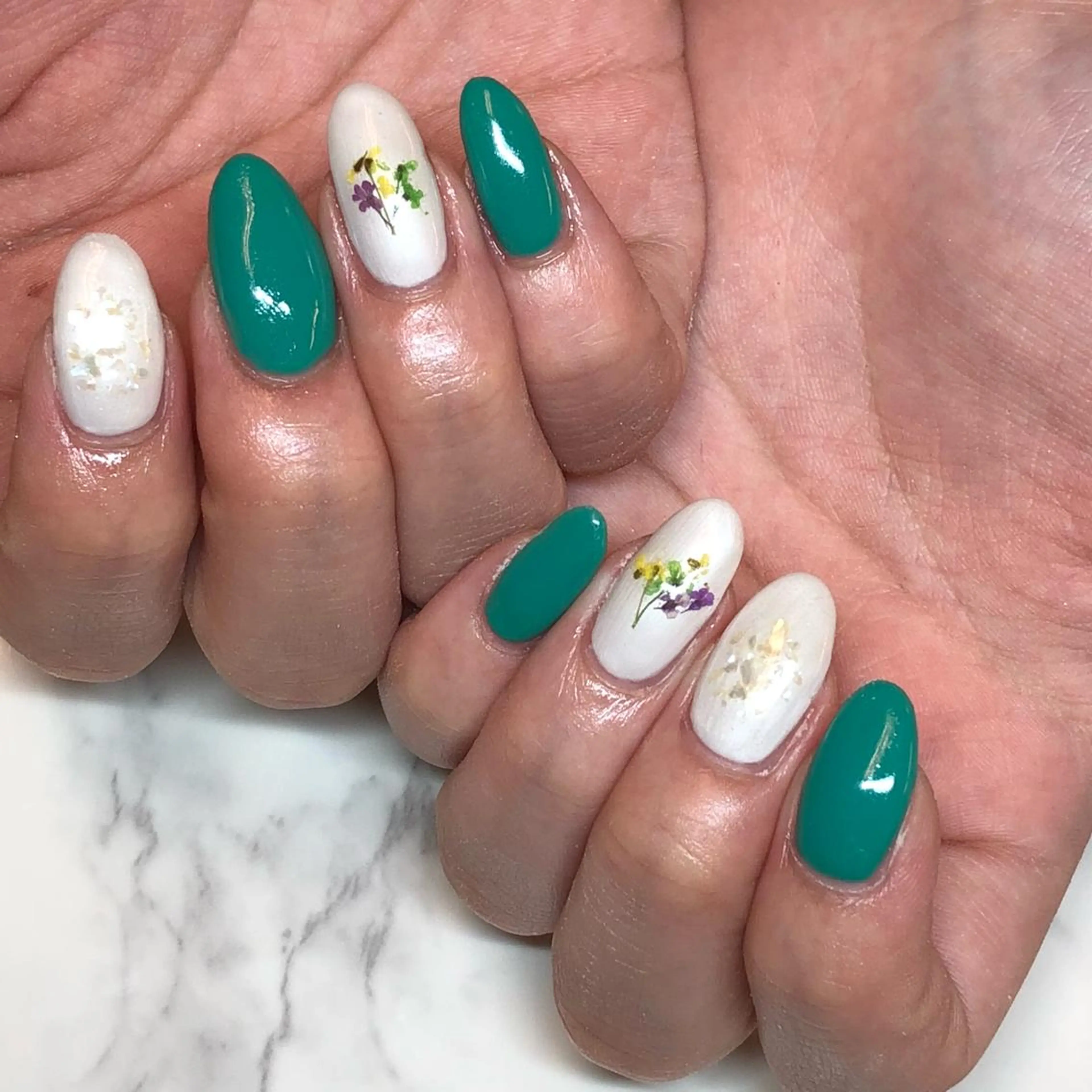 ネイル オフィスネイル KIREIE NAILSのネイルデザイン