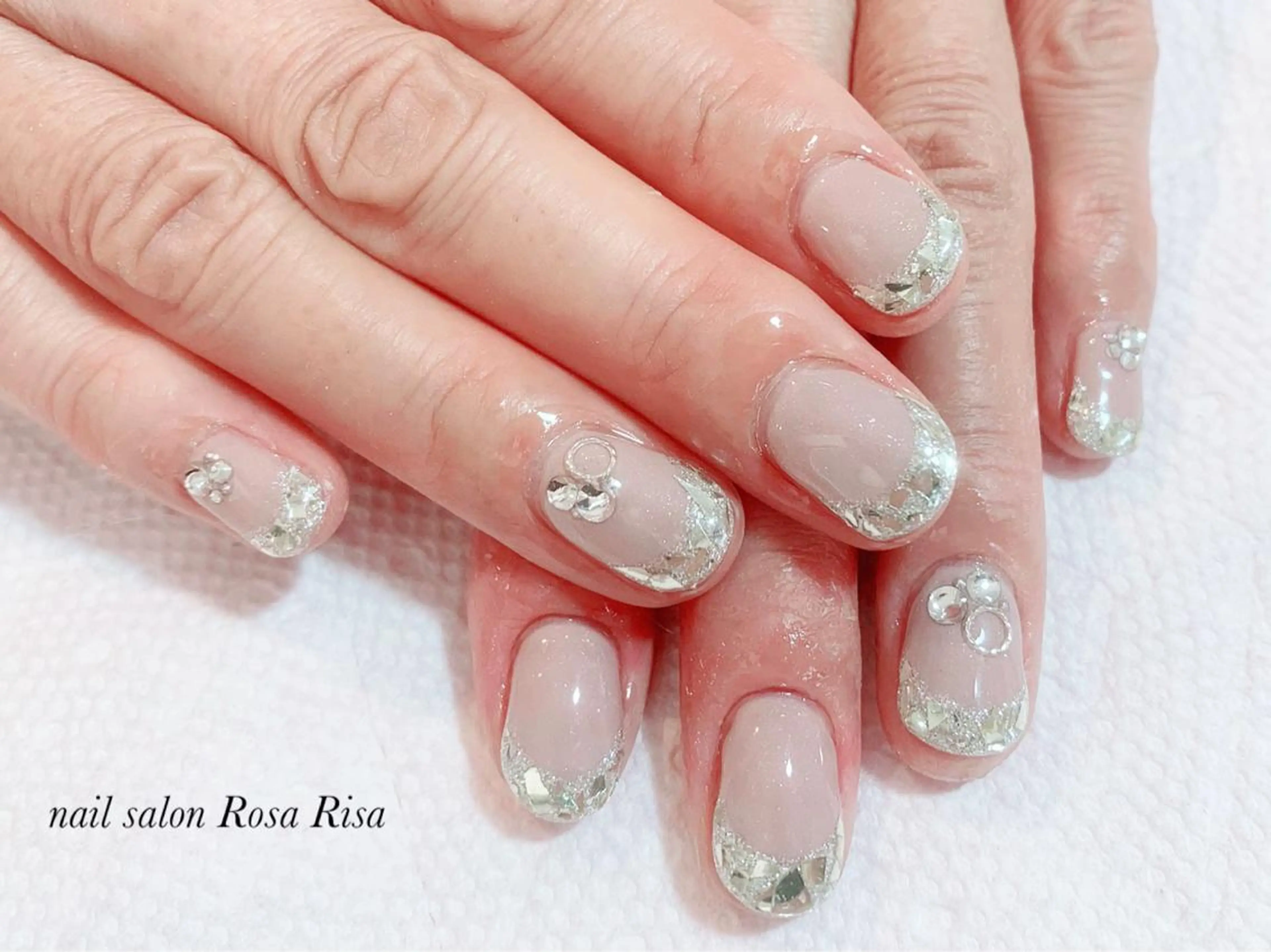 ショート ネイル ネイルスタジオ シェイクユアハンズのネイルデザイン