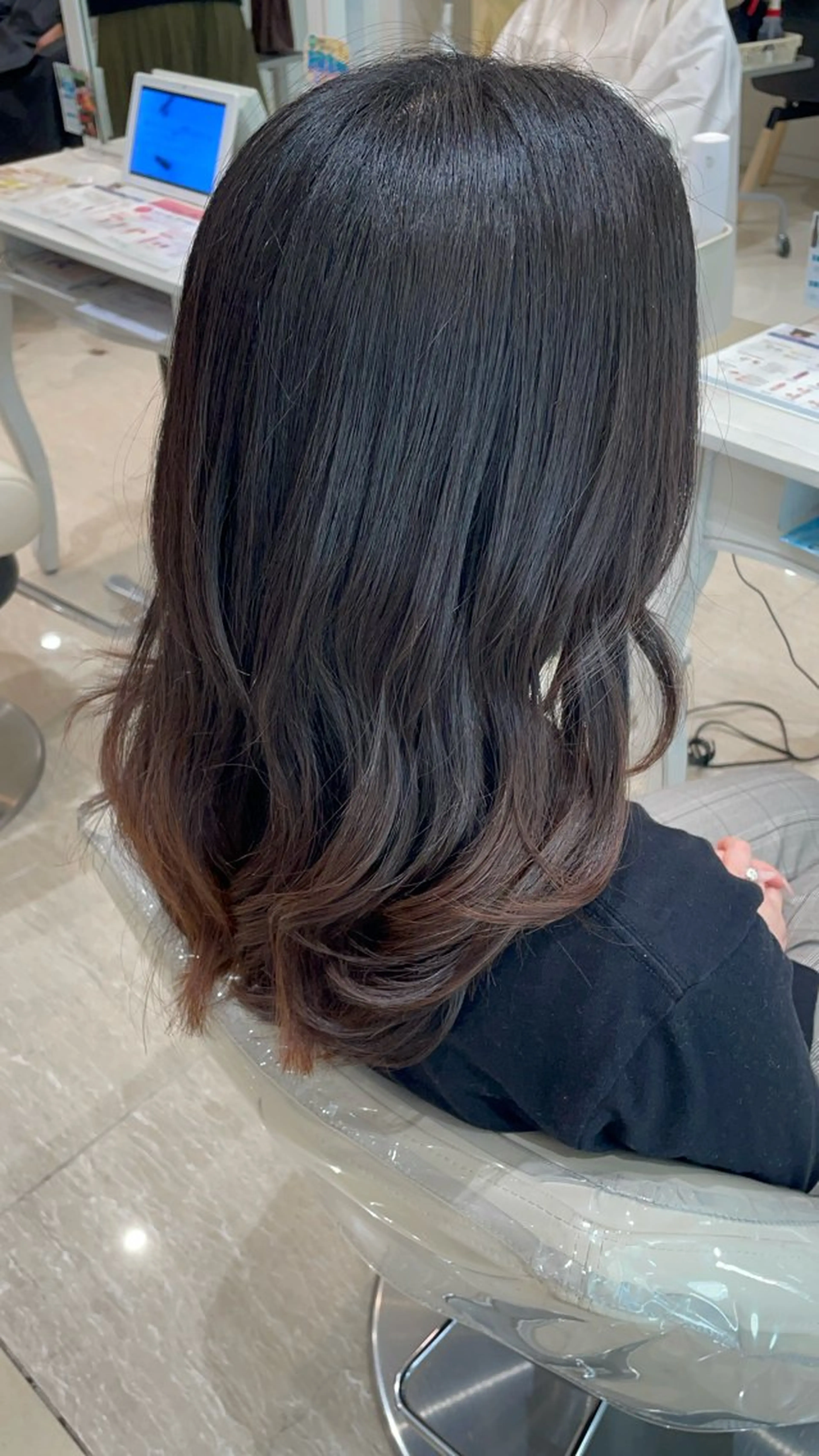 ロング カット レイヤー×ハイライト 🌷RINA🌷のヘアスタイル