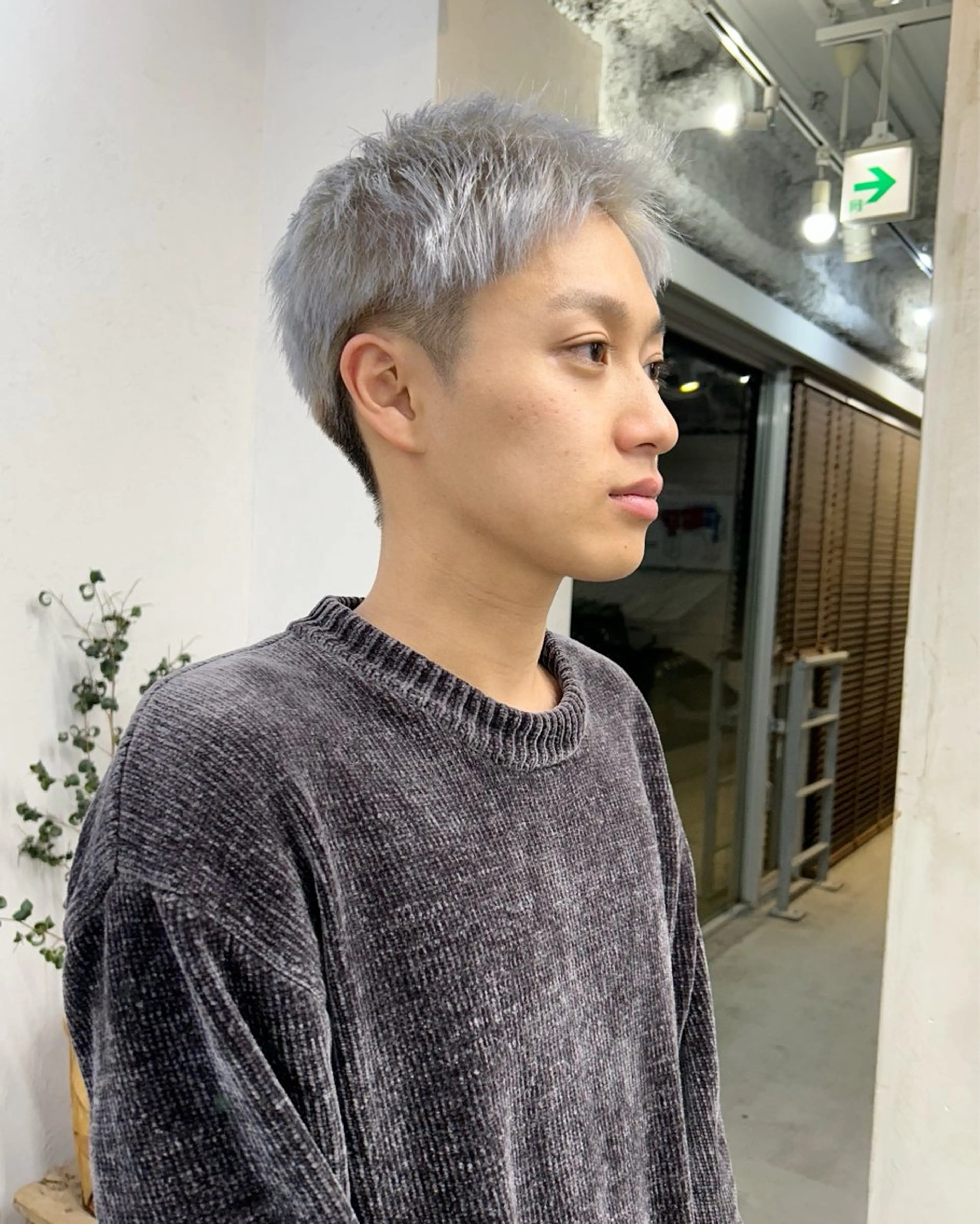 ショート カラー メンズ 🫐寒色系カラー 🫐ヤマナカリリカのヘアスタイル