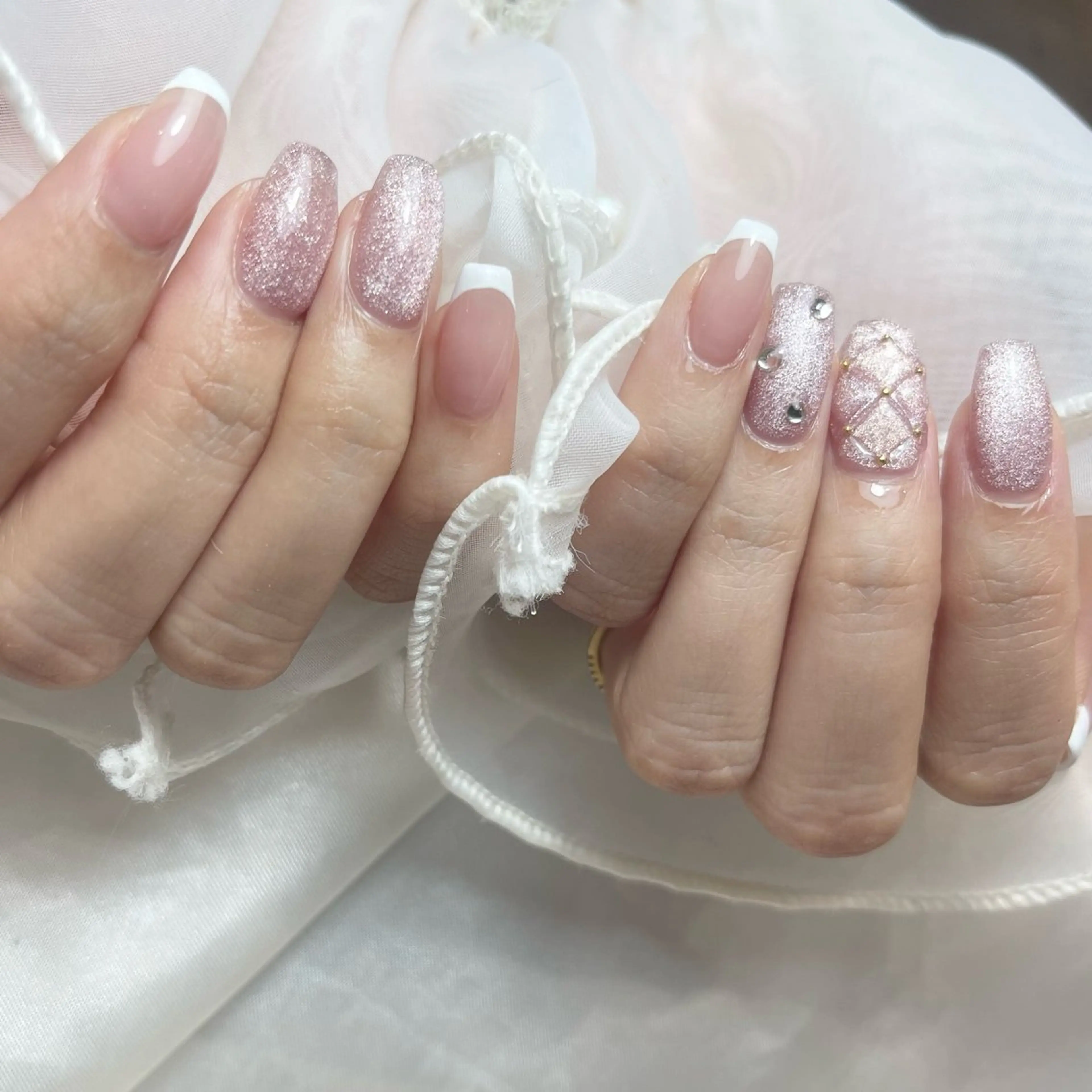 ネイル フレンチネイル salon de Tiara 碧のネイルデザイン